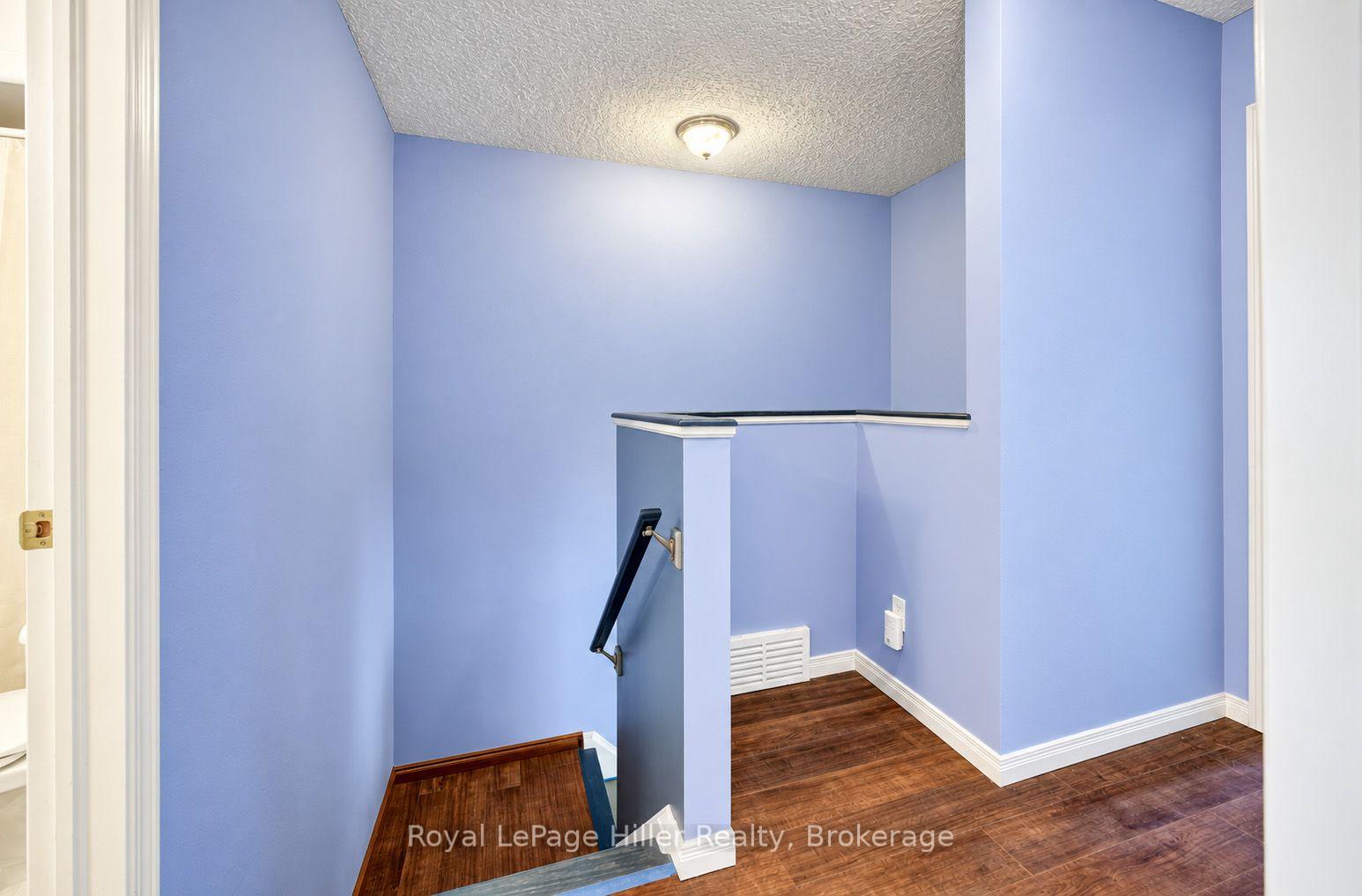 Photo 12 of 162 Athlone Crescent, Stratford — HOMEH