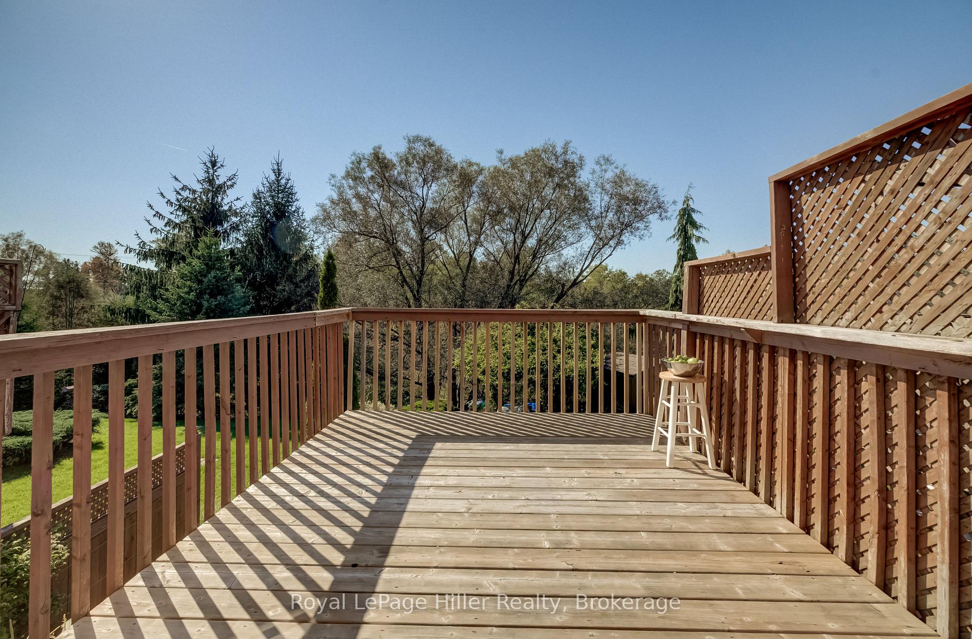 Photo 22 of 162 Athlone Crescent, Stratford — HOMEH