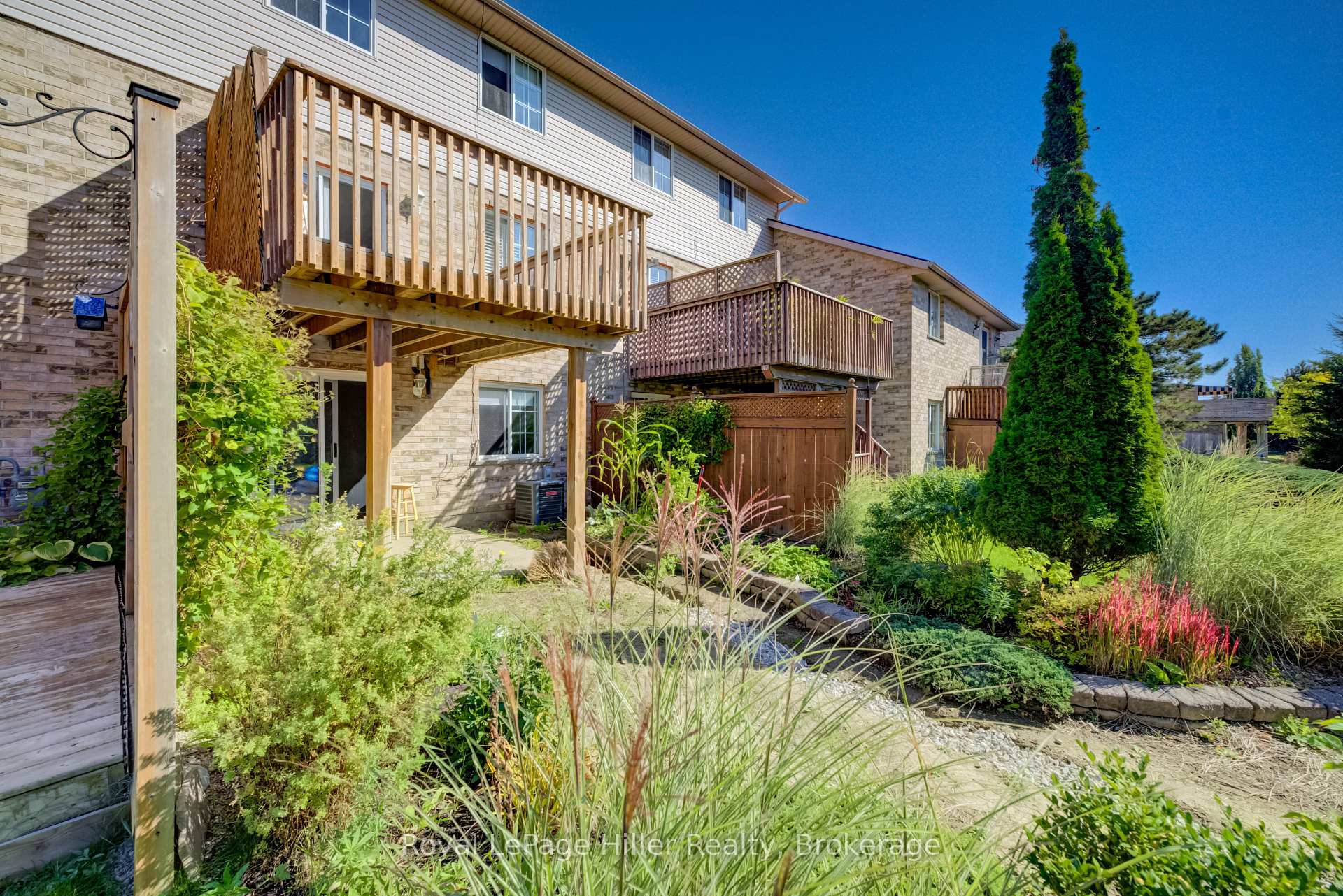 Photo 27 of 162 Athlone Crescent, Stratford — HOMEH