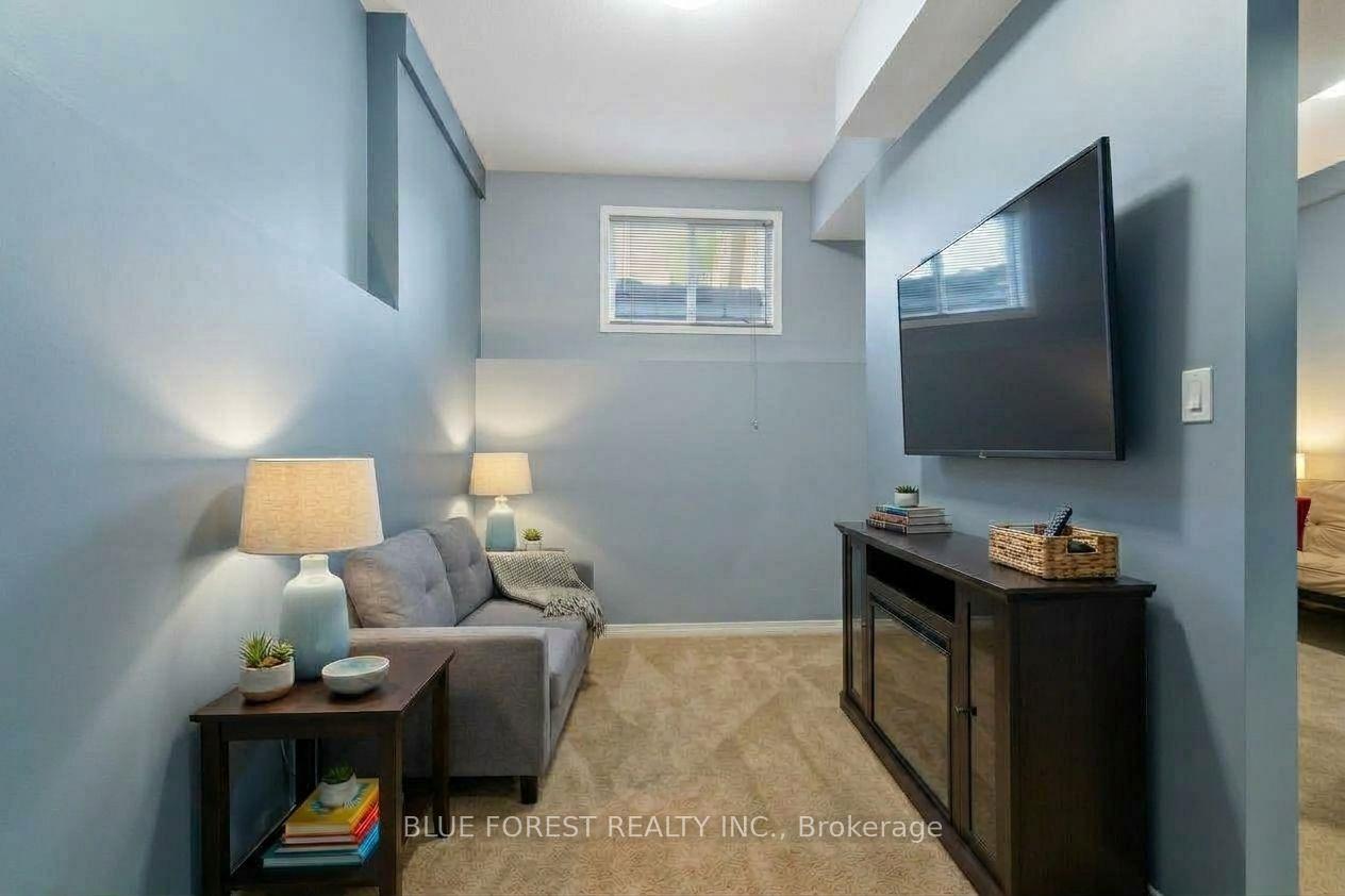 Photo 37 of 763 Redoak Place, London, North M — HOMEH
