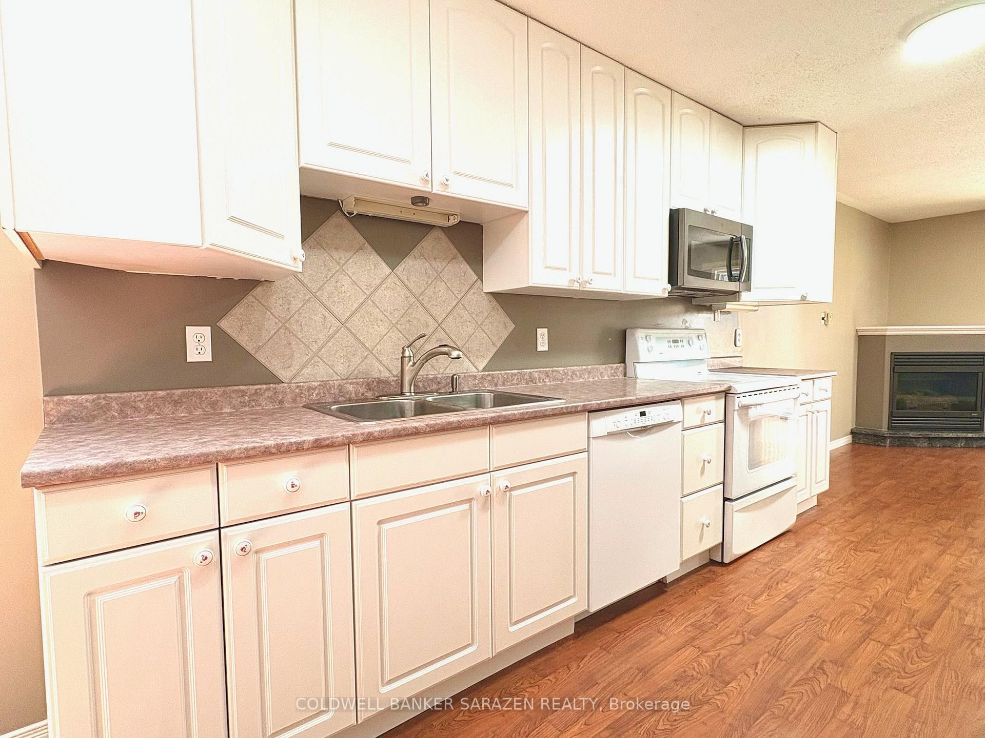 Photo 8 of Unit Upper Level, 900 Scott-Dupuis Way, Ottawa, Hiawatha Park/Convent Glen — HOMEH