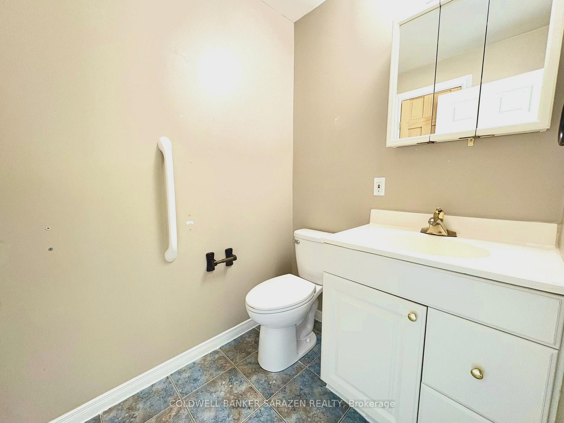 Photo 22 of Unit Upper Level, 900 Scott-Dupuis Way, Ottawa, Hiawatha Park/Convent Glen — HOMEH