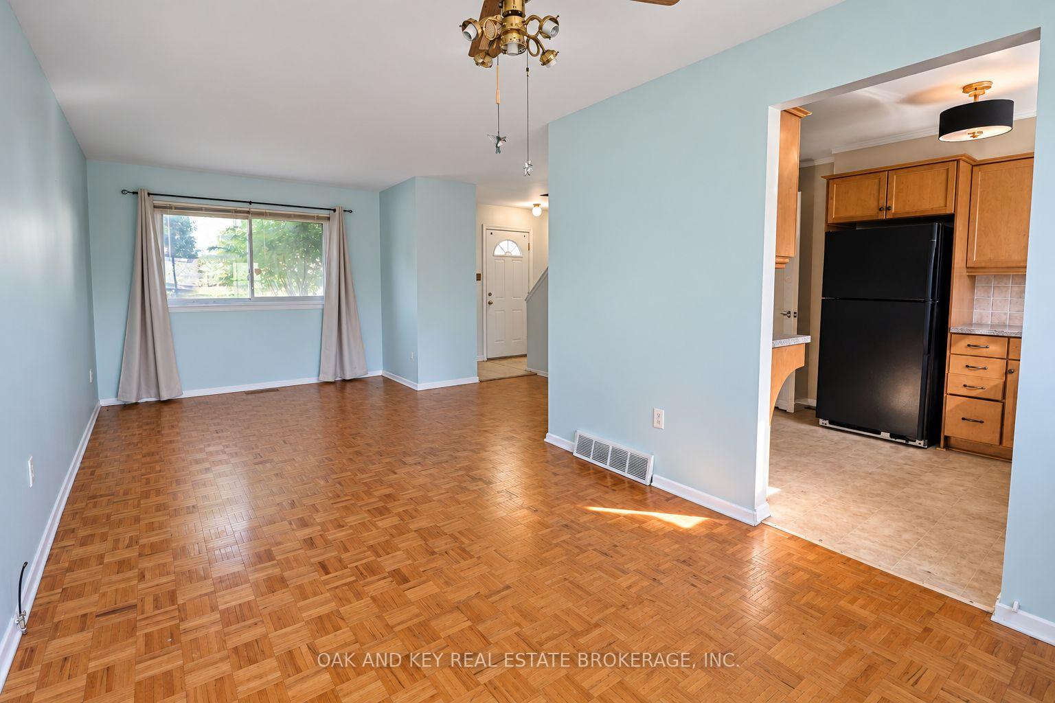 Photo 4 of Unit 40, 825 Dundalk Drive, London, South Q — HOMEH