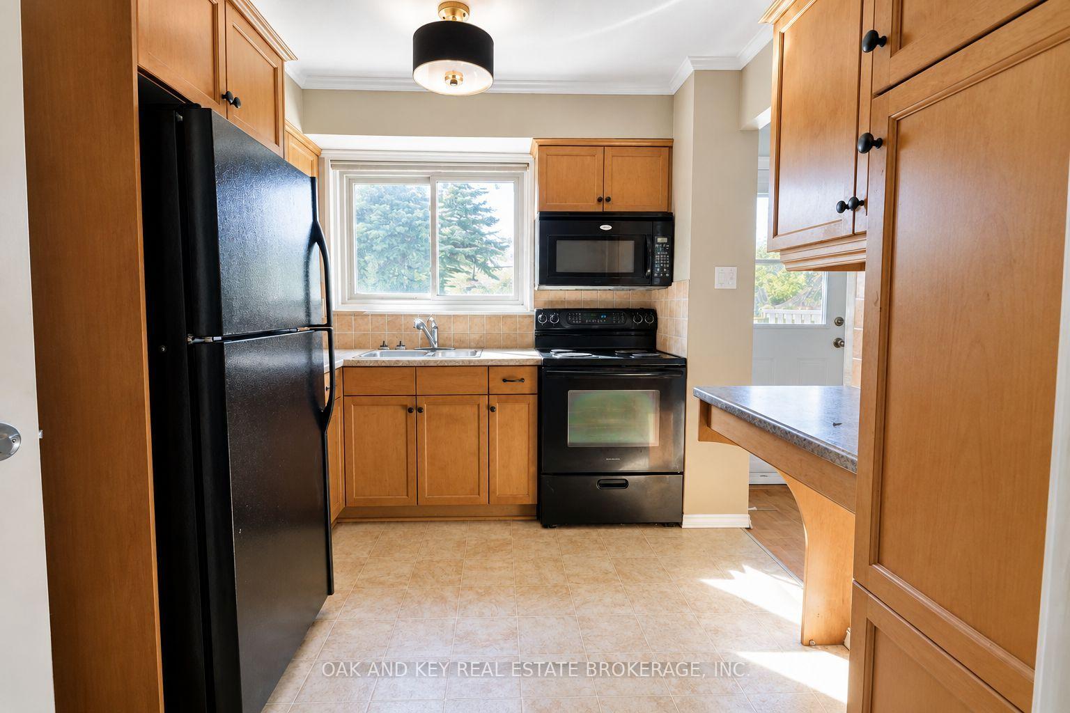 Photo 7 of Unit 40, 825 Dundalk Drive, London, South Q — HOMEH