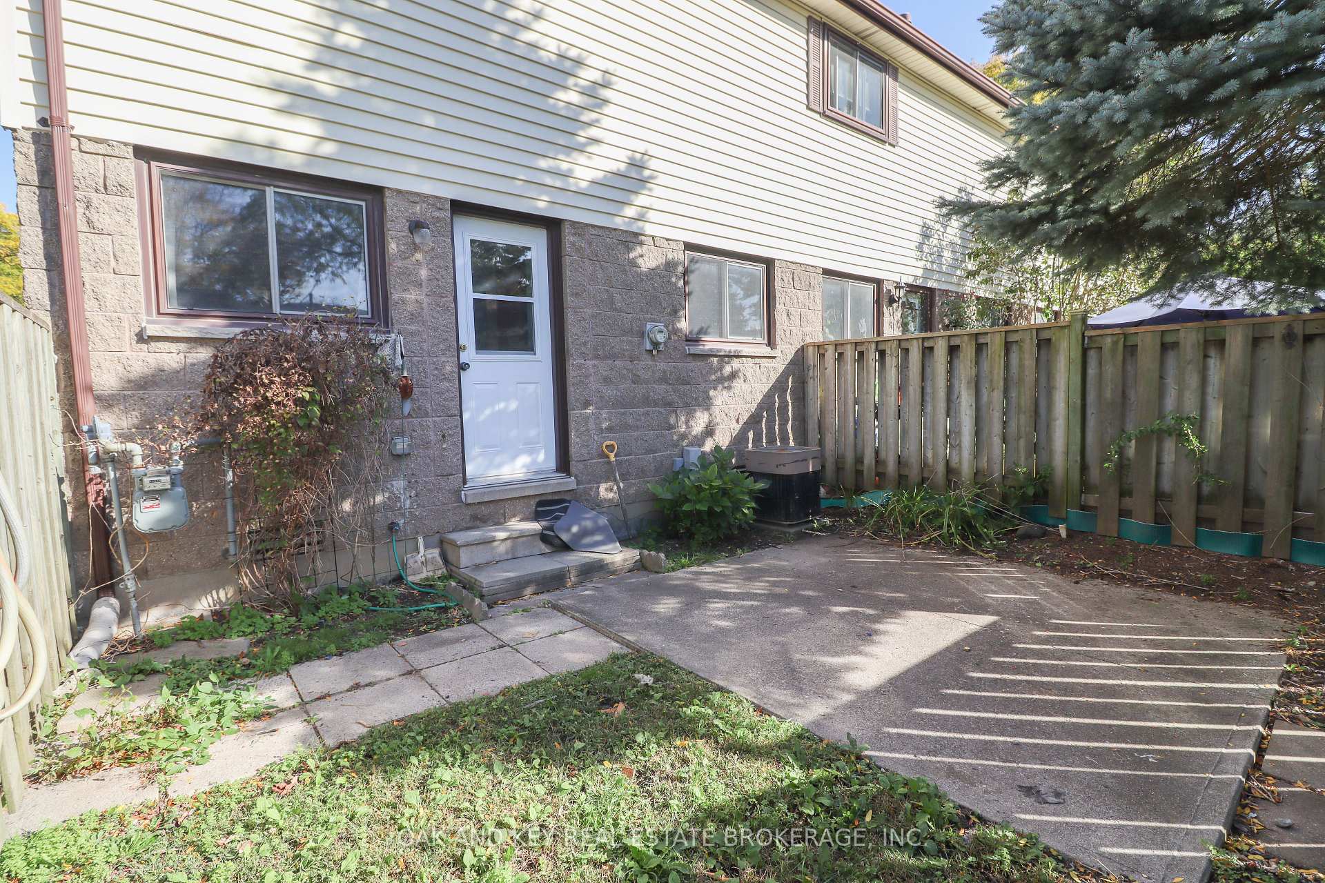 Photo 23 of Unit 40, 825 Dundalk Drive, London, South Q — HOMEH