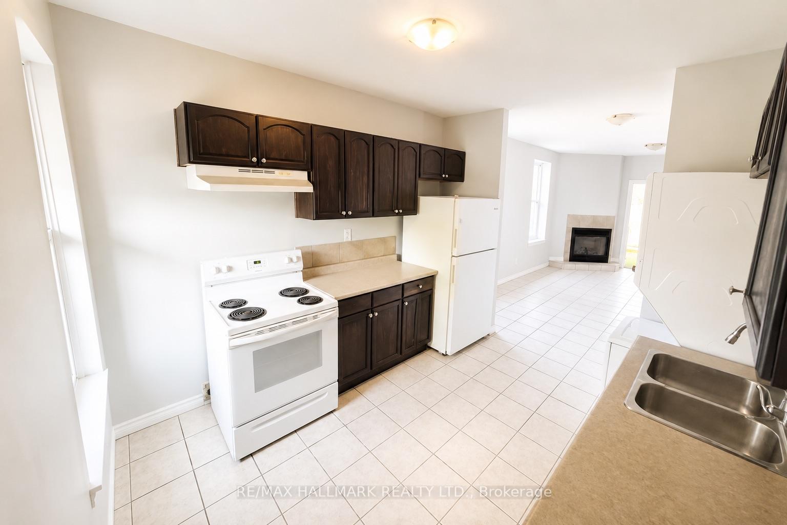 Photo 10 of 340-342 Barton Street E, Hamilton, Landsdale — HOMEH