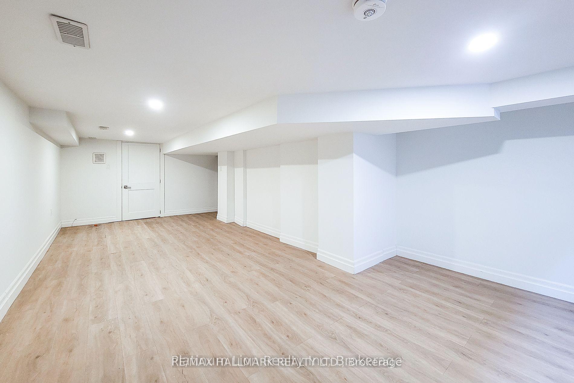 Photo 24 of 340-342 Barton Street E, Hamilton, Landsdale — HOMEH
