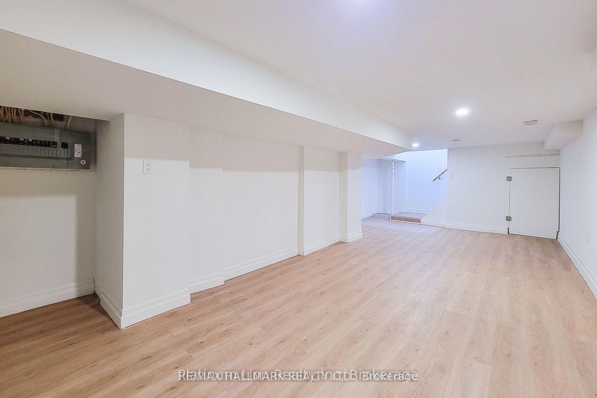 Photo 28 of 340-342 Barton Street E, Hamilton, Landsdale — HOMEH