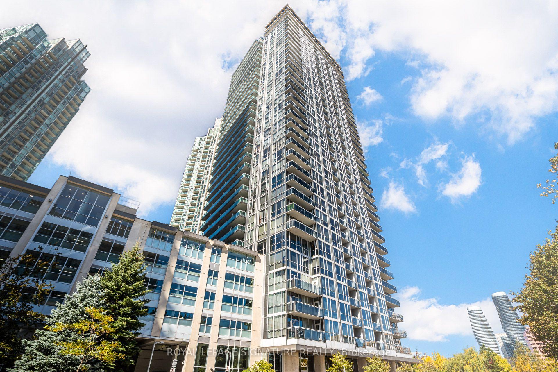 Photo 5 of Unit 1611, 223 Webb Drive, Mississauga, City Centre — HOMEH