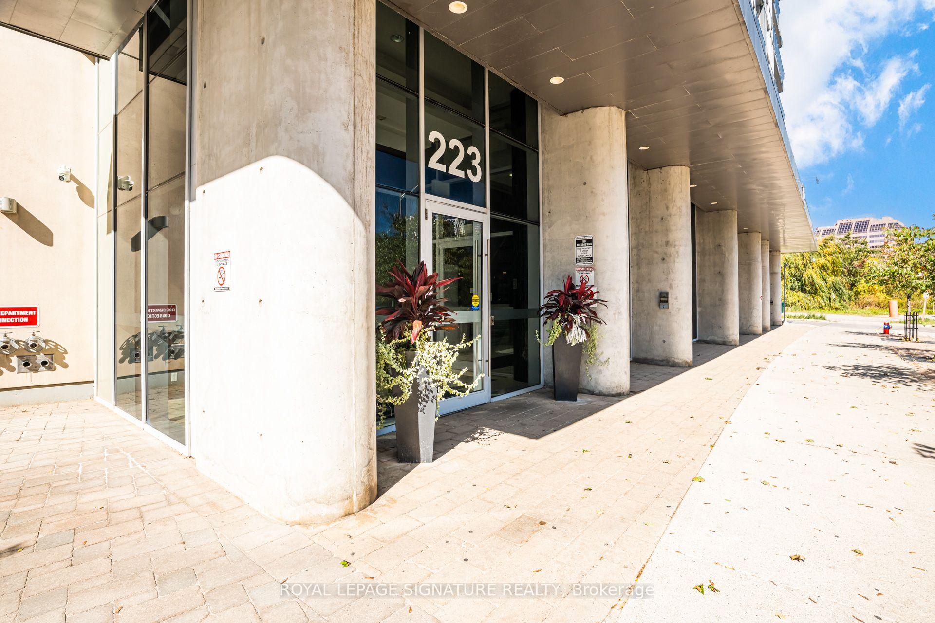 Photo 6 of Unit 1611, 223 Webb Drive, Mississauga, City Centre — HOMEH