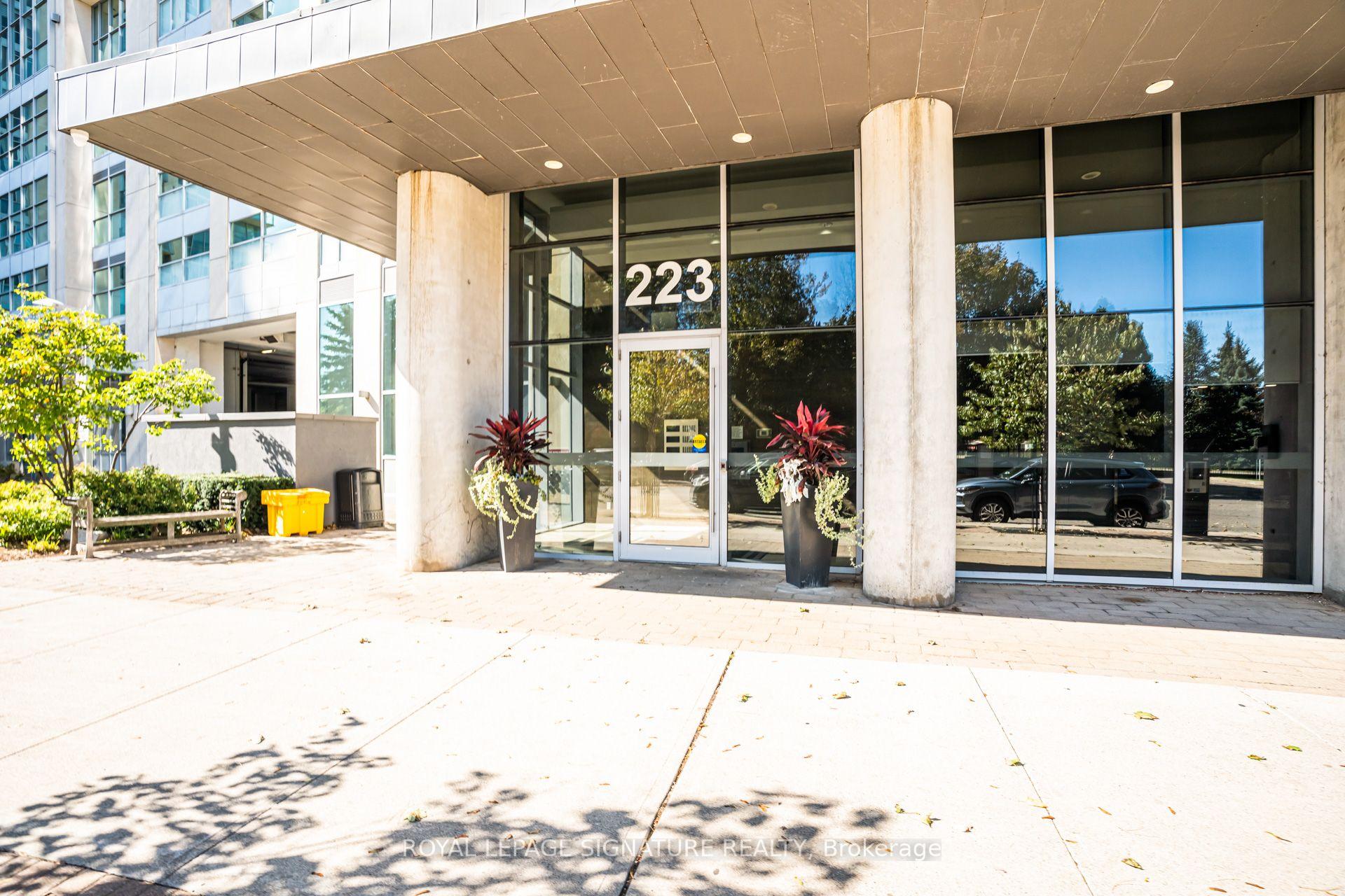 Photo 8 of Unit 1611, 223 Webb Drive, Mississauga, City Centre — HOMEH