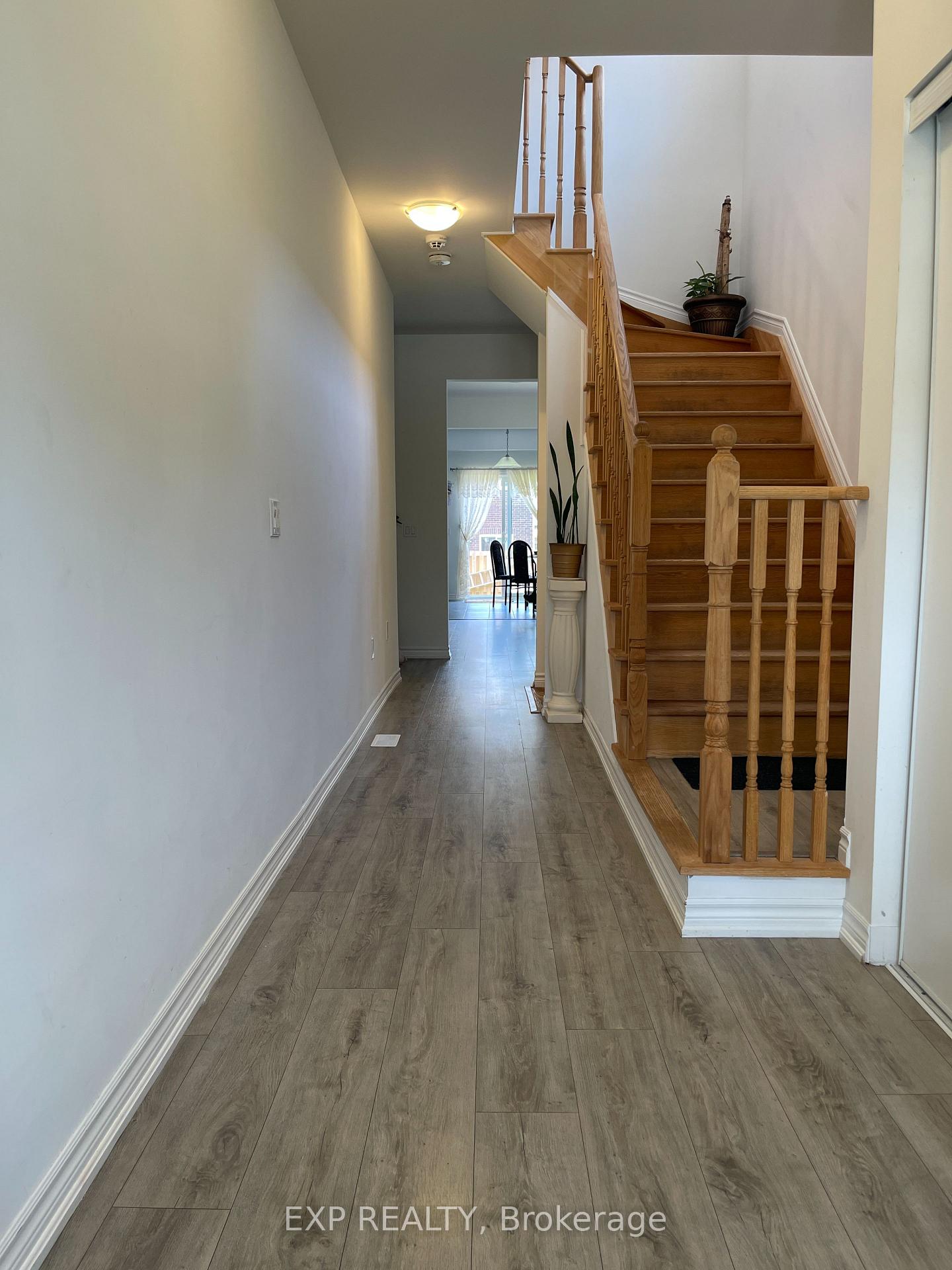 Photo 2 of 230 Ridley Crescent, Southgate — HOMEH