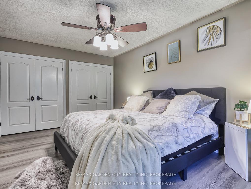 Photo 25 of 28 Marsdale Drive, St. Catharines, Glendale/Glenridge — HOMEH