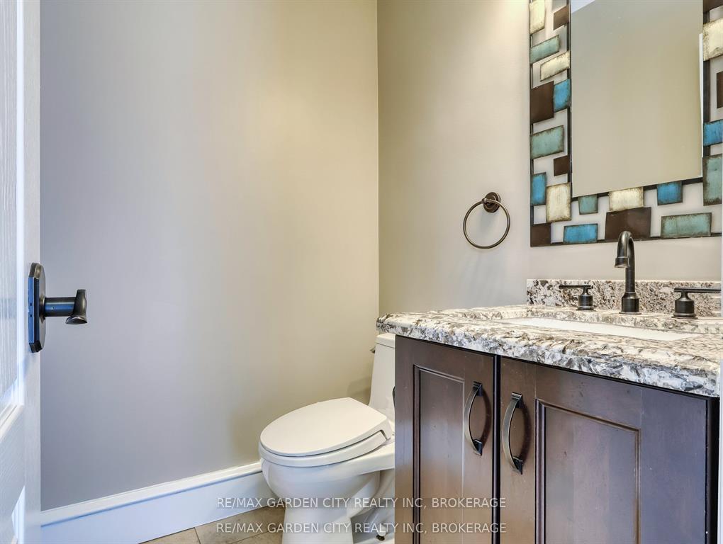 Photo 27 of 28 Marsdale Drive, St. Catharines, Glendale/Glenridge — HOMEH