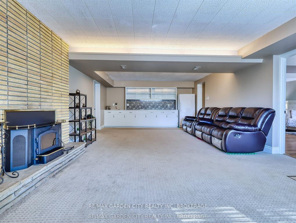Photo 33 of 28 Marsdale Drive, St. Catharines, Glendale/Glenridge — HOMEH