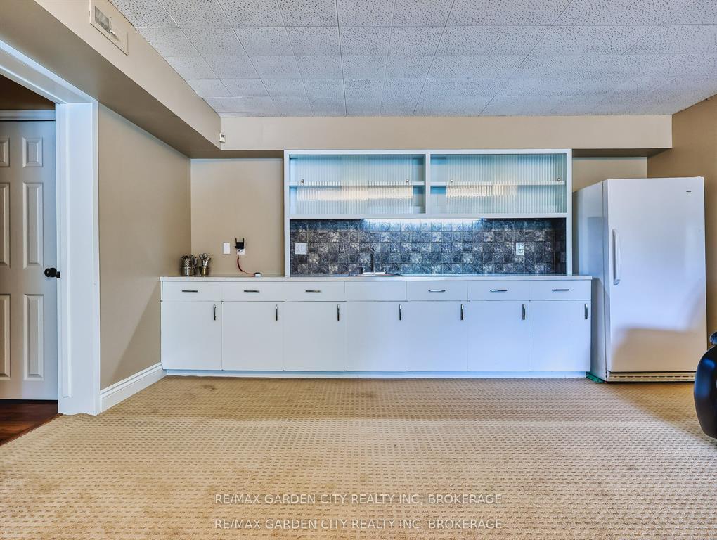 Photo 34 of 28 Marsdale Drive, St. Catharines, Glendale/Glenridge — HOMEH