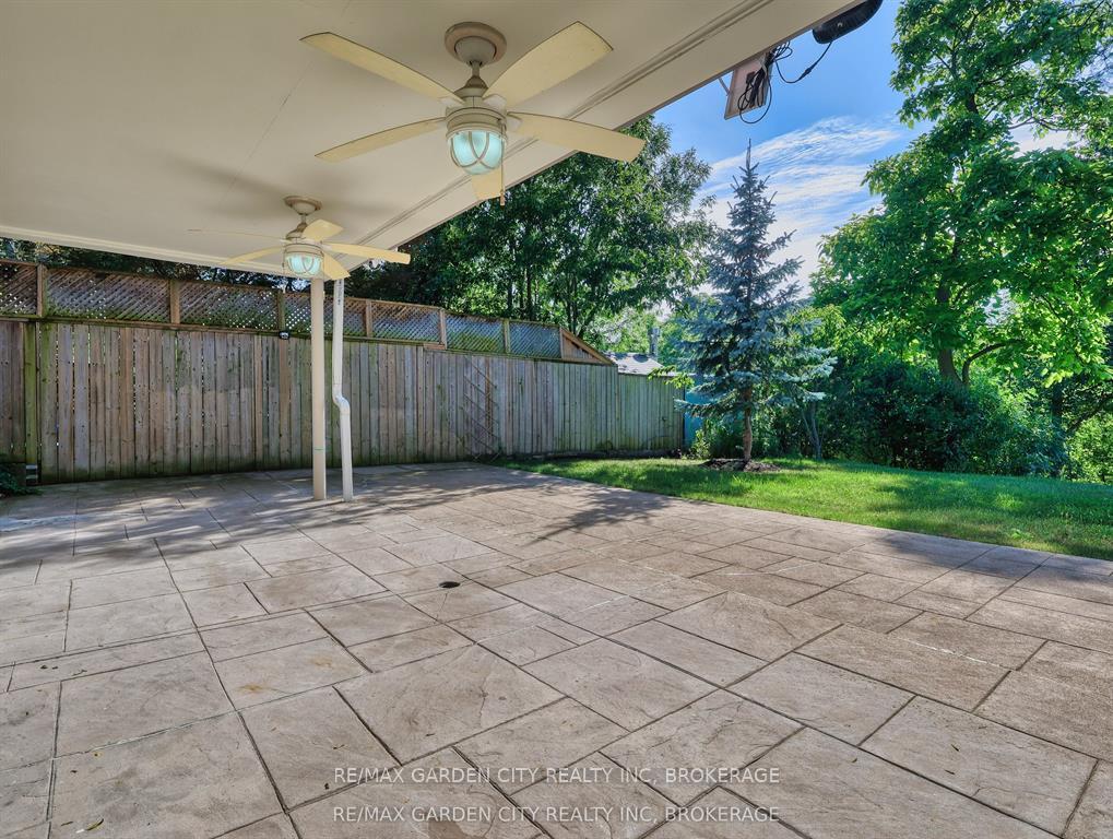 Photo 38 of 28 Marsdale Drive, St. Catharines, Glendale/Glenridge — HOMEH
