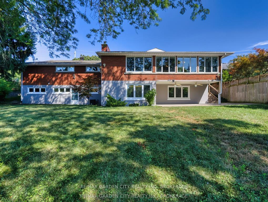 Photo 39 of 28 Marsdale Drive, St. Catharines, Glendale/Glenridge — HOMEH