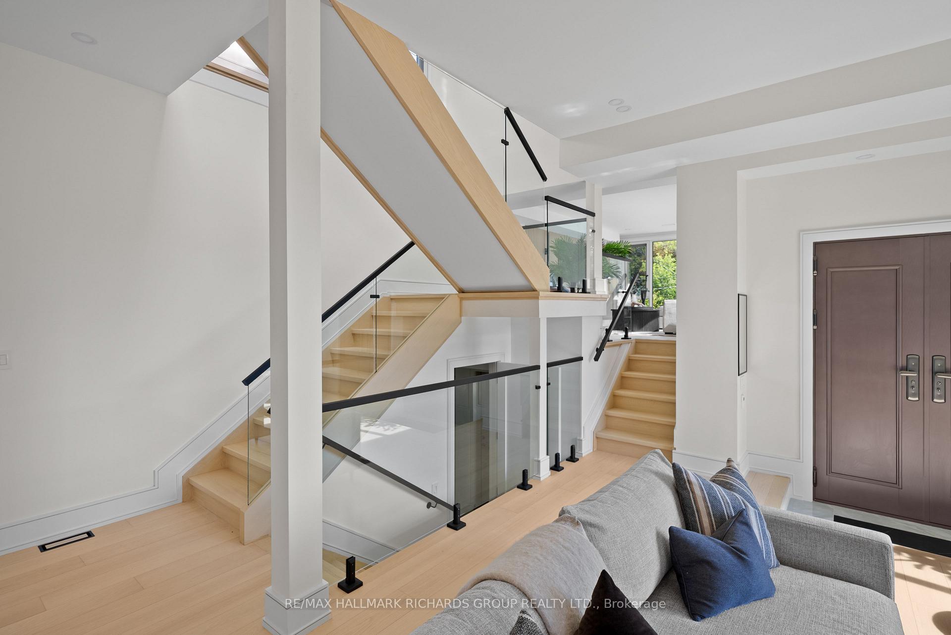 Photo 9 of 44 Sunnypoint Crescent, Scarborough, Cliffcrest — HOMEH