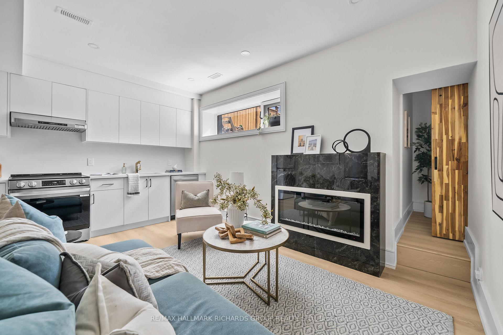 Photo 18 of 44 Sunnypoint Crescent, Scarborough, Cliffcrest — HOMEH