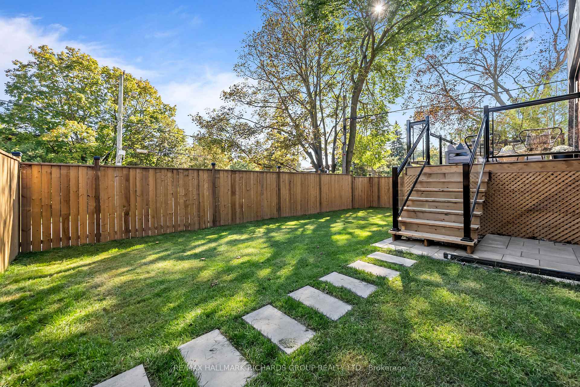 Photo 23 of 44 Sunnypoint Crescent, Scarborough, Cliffcrest — HOMEH