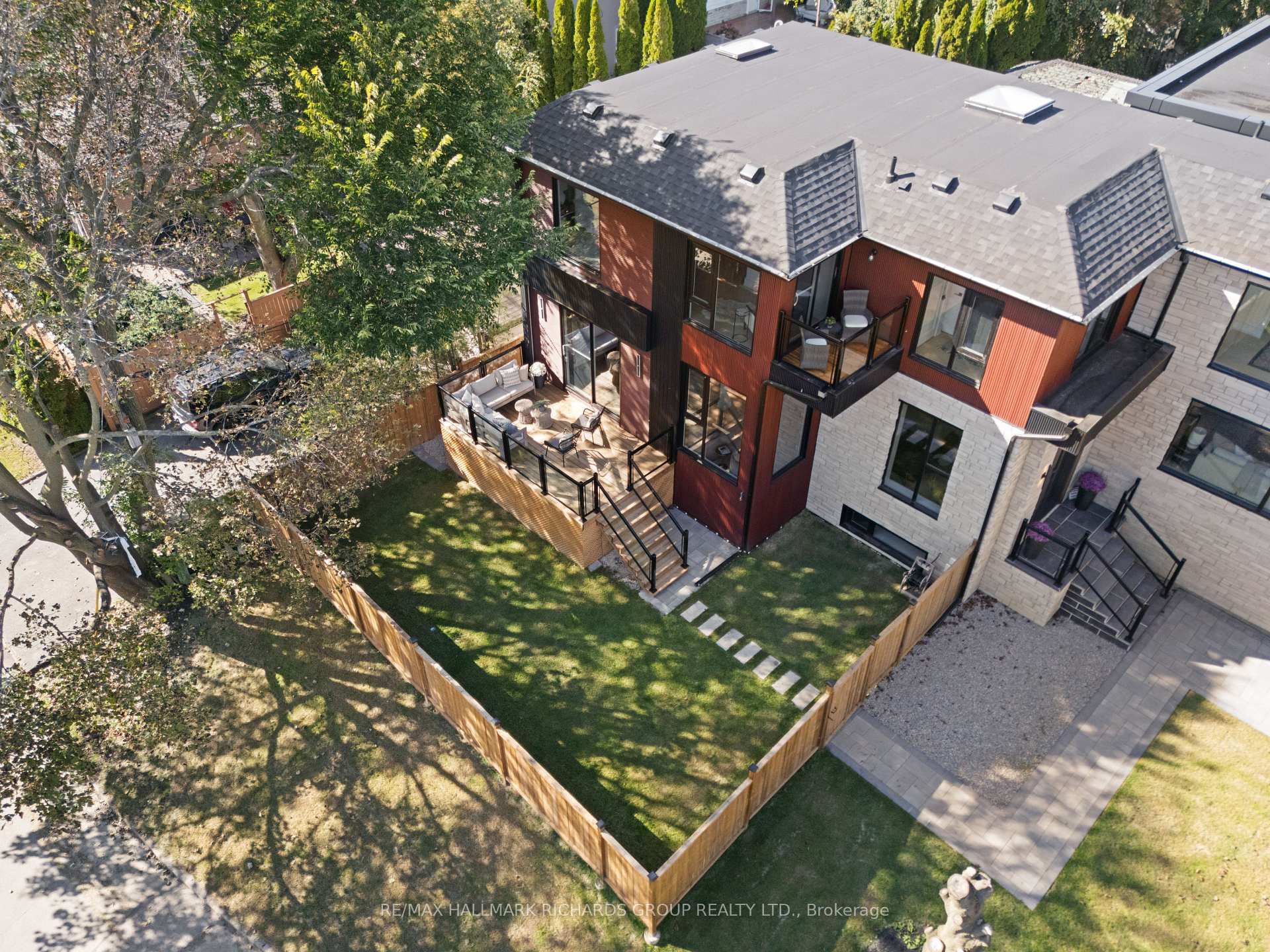 Photo 24 of 44 Sunnypoint Crescent, Scarborough, Cliffcrest — HOMEH