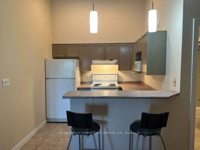 Photo 6 of Unit 408, 4005 Kilmer Drive, Burlington, Tansley — HOMEH