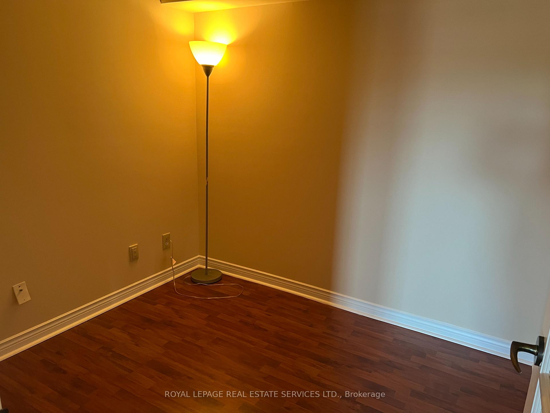 Photo 12 of Unit 408, 4005 Kilmer Drive, Burlington, Tansley — HOMEH