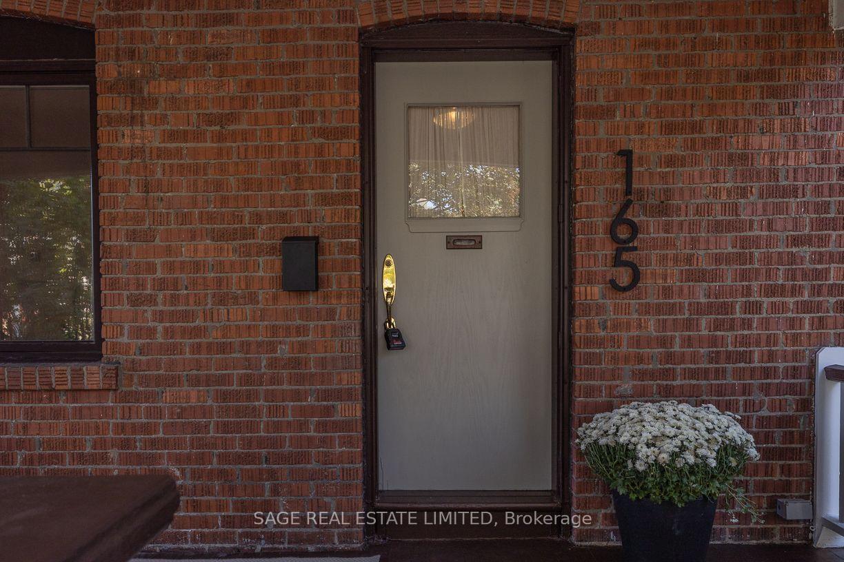 Photo 2 of 165 Craighurst Avenue, Toronto, Lawrence Park South — HOMEH