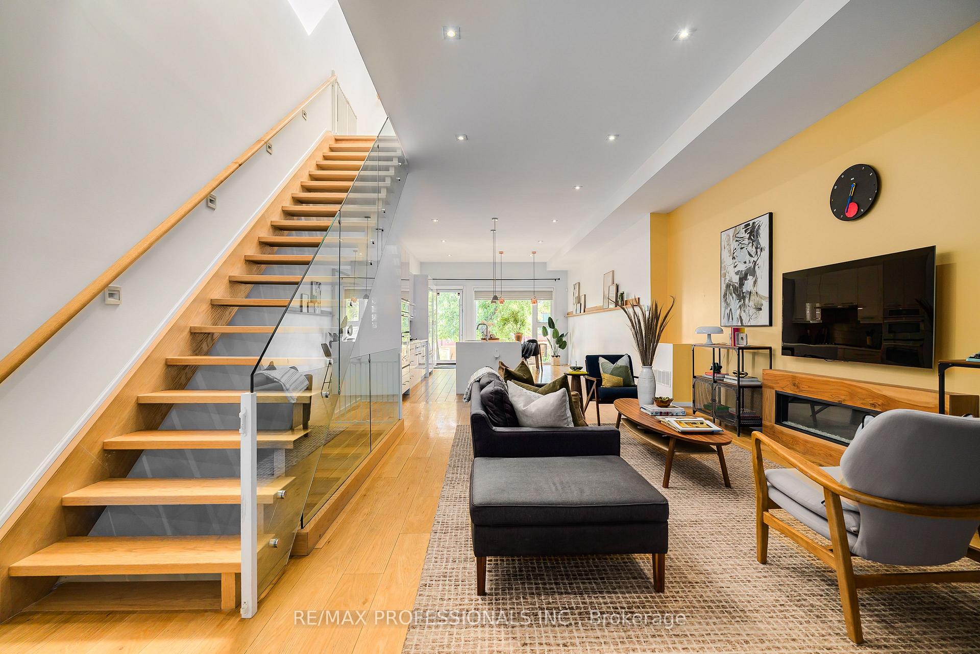 Photo of 777 Eastern Avenue