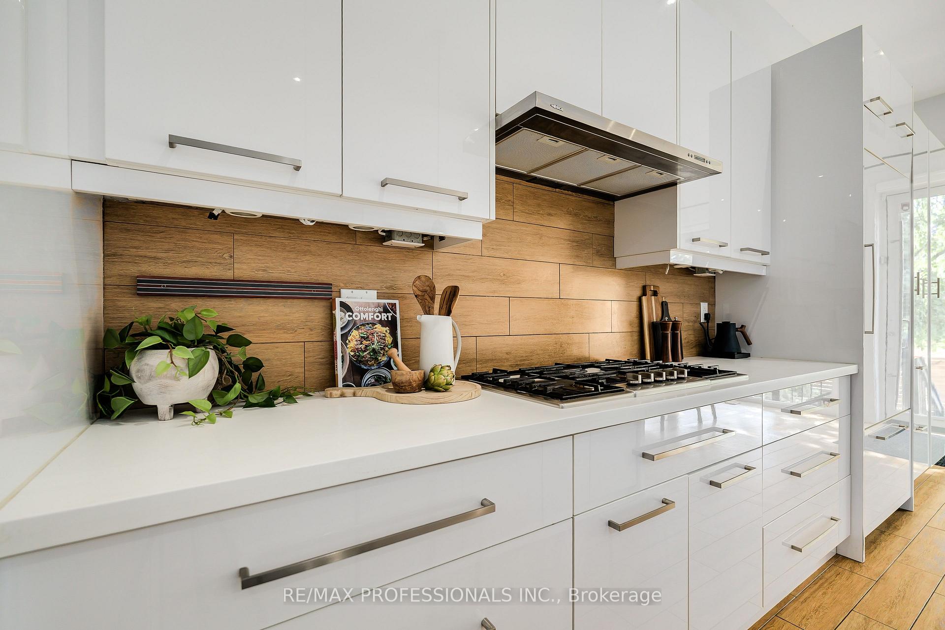 Photo 8 of 777 Eastern Avenue, Toronto, South Riverdale — HOMEH