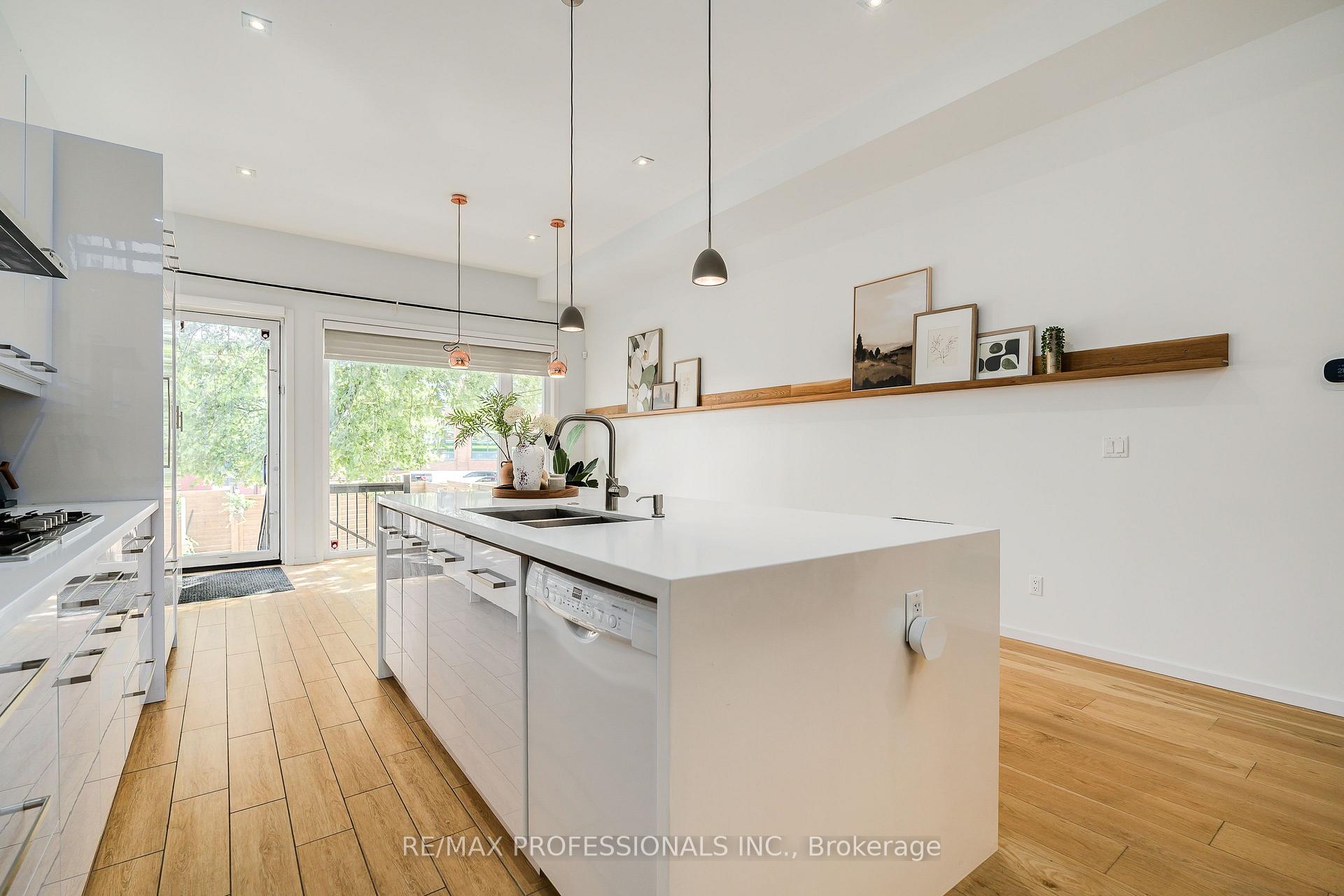 Photo 9 of 777 Eastern Avenue, Toronto, South Riverdale — HOMEH