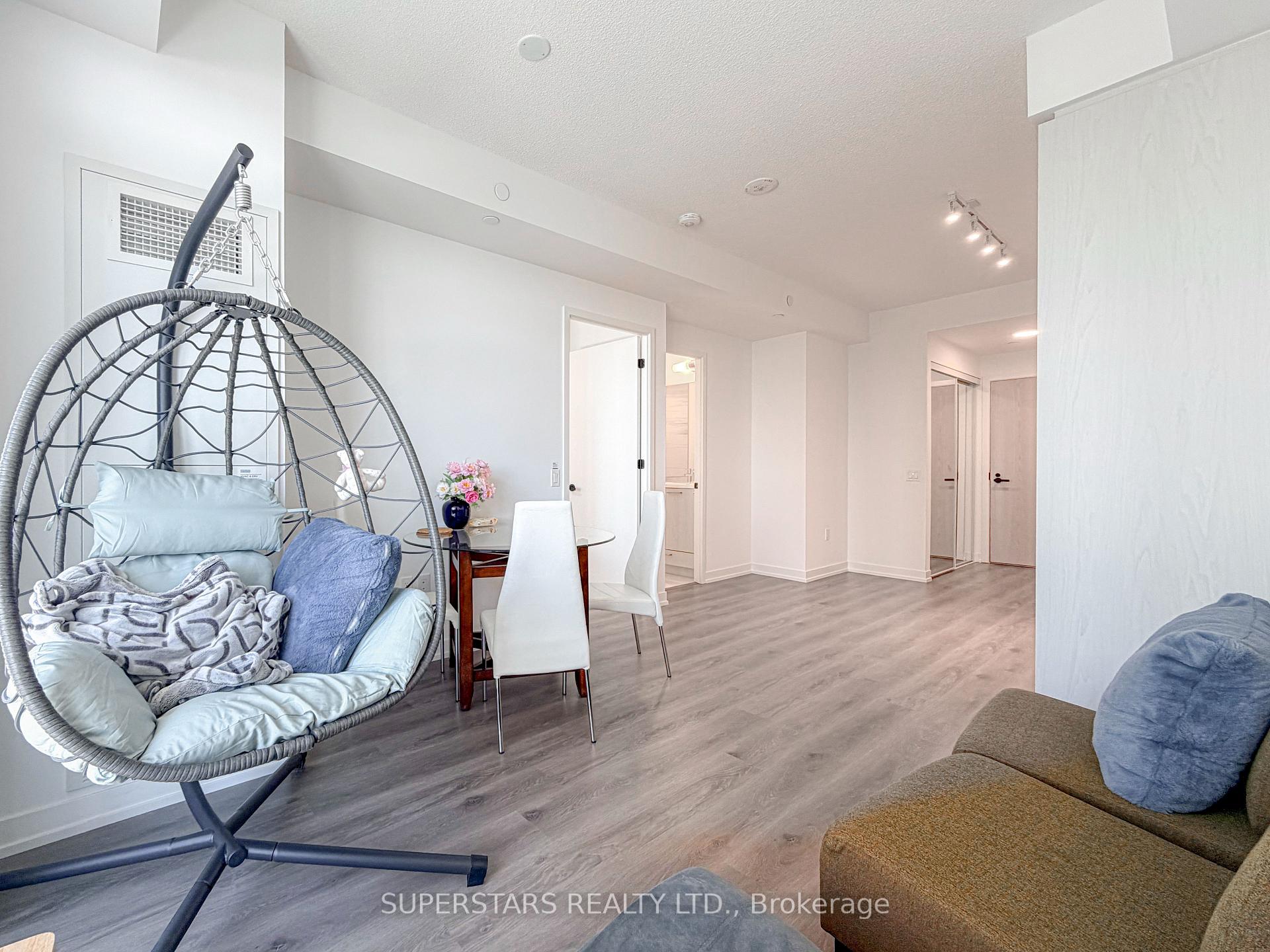 Photo 9 of Unit 2002, 28 Interchange Way, Vaughan, Vaughan Corporate Centre — HOMEH