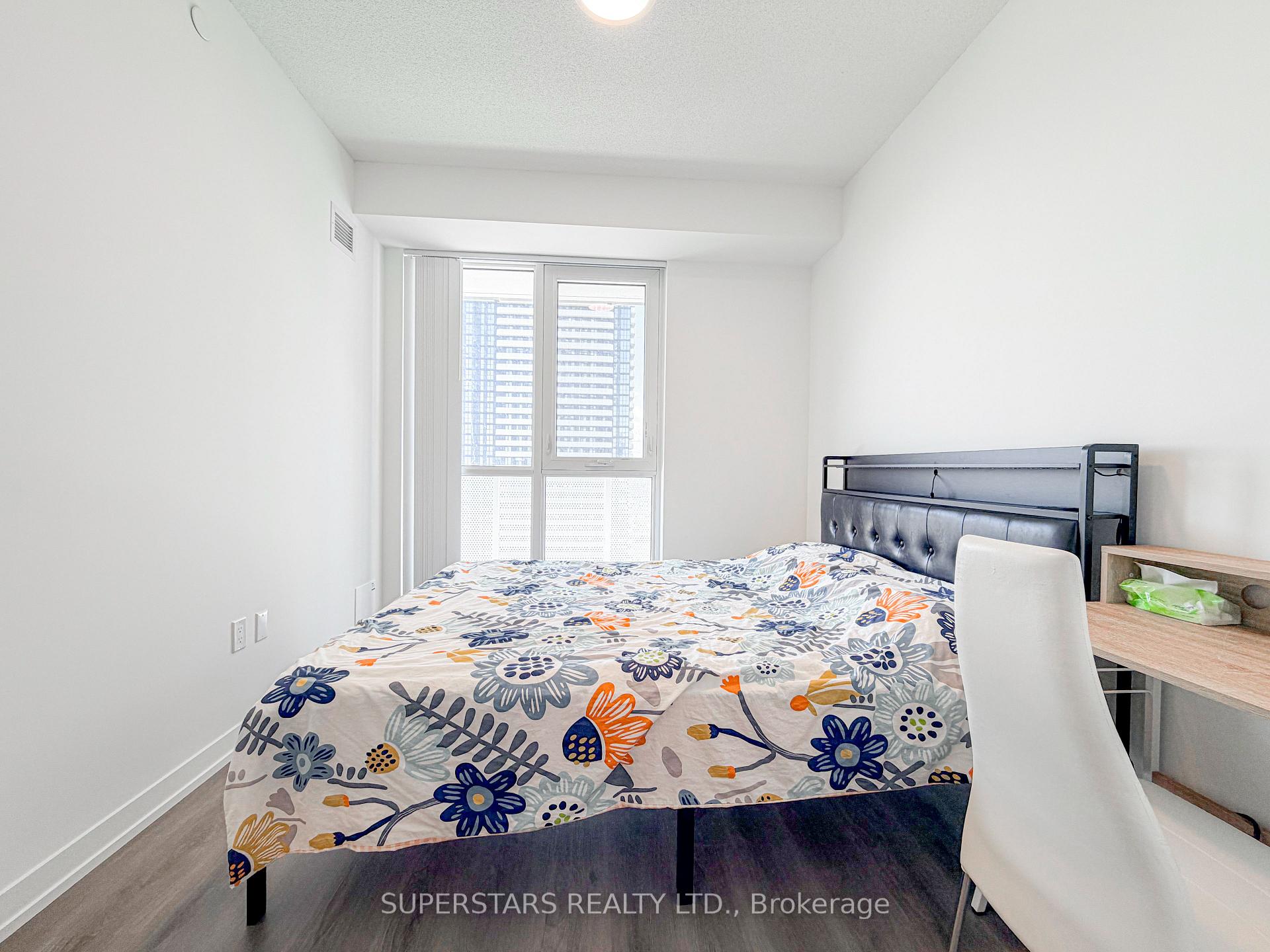 Photo 11 of Unit 2002, 28 Interchange Way, Vaughan, Vaughan Corporate Centre — HOMEH