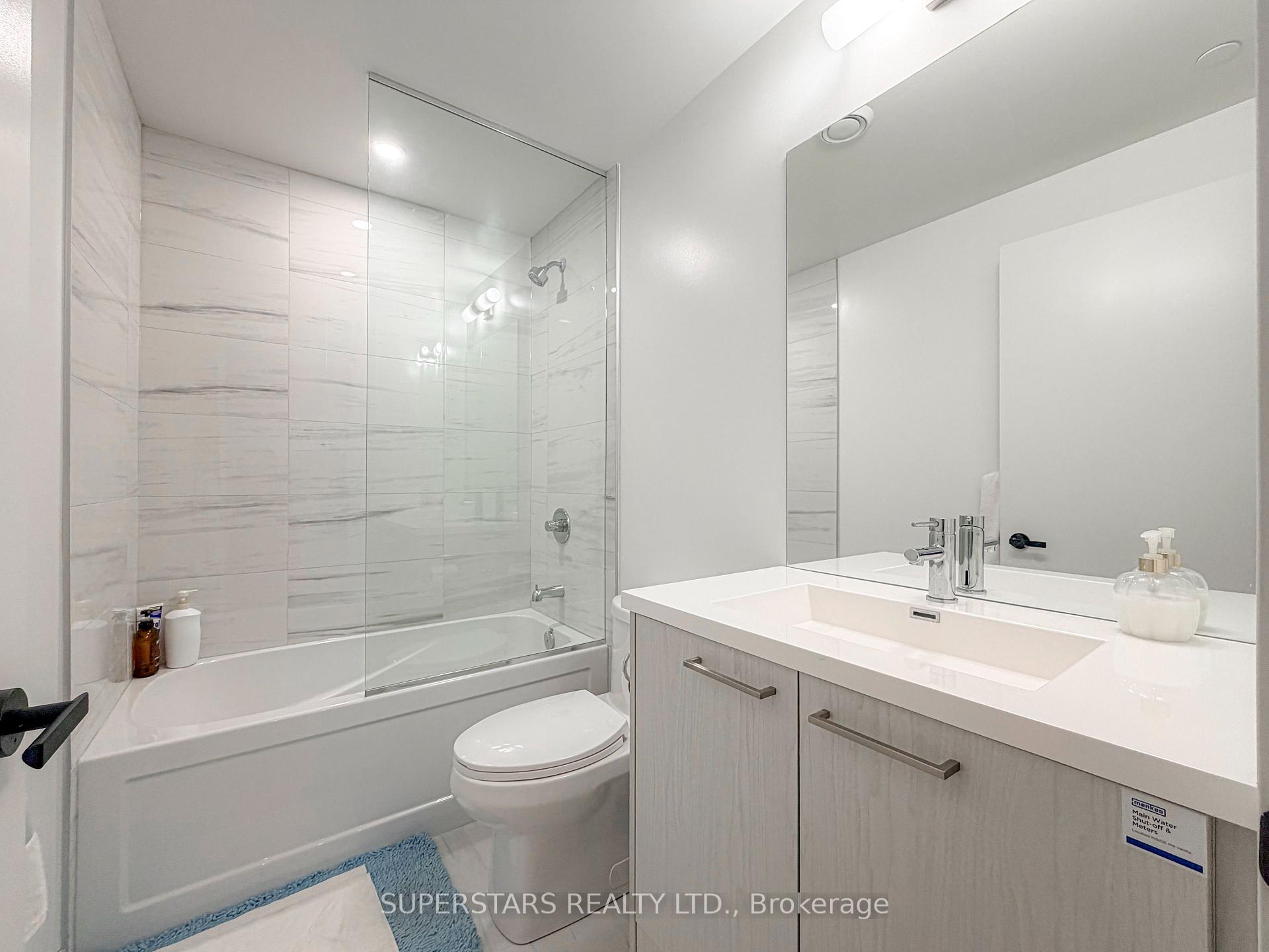 Photo 13 of Unit 2002, 28 Interchange Way, Vaughan, Vaughan Corporate Centre — HOMEH