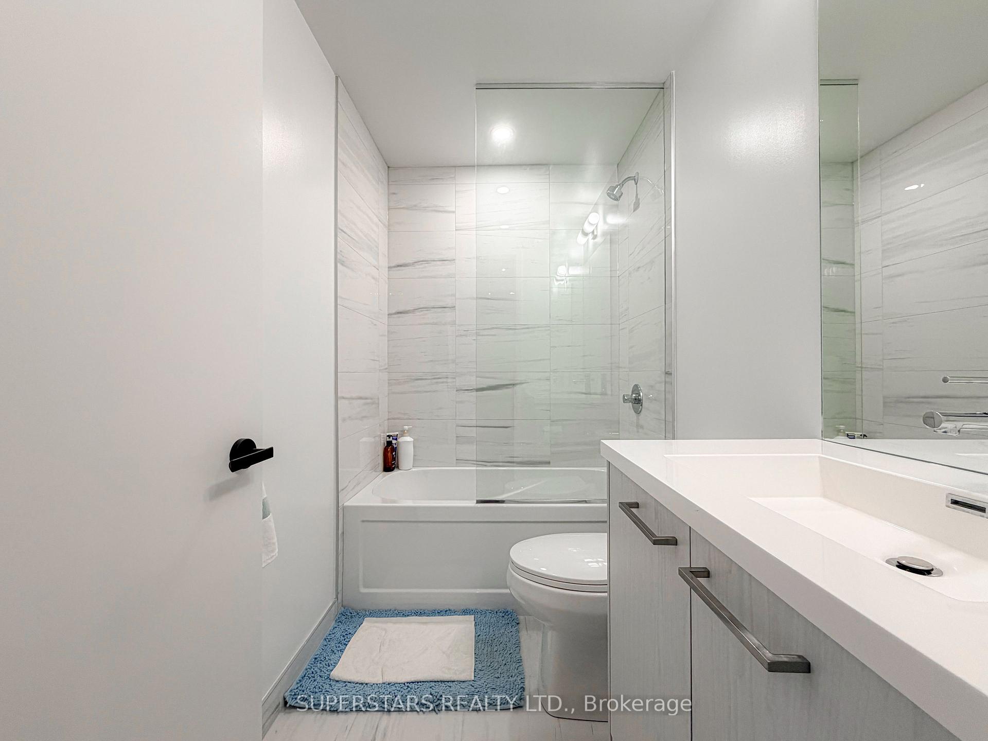 Photo 14 of Unit 2002, 28 Interchange Way, Vaughan, Vaughan Corporate Centre — HOMEH