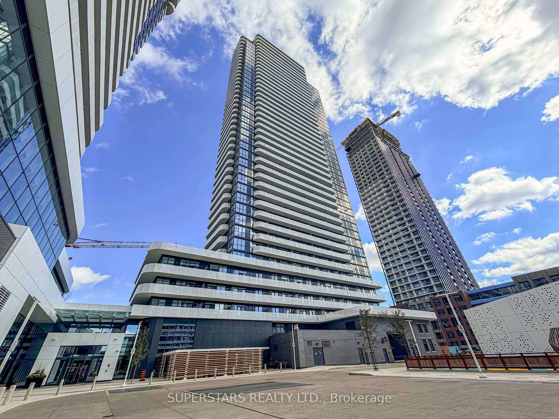 Photo 24 of Unit 2002, 28 Interchange Way, Vaughan, Vaughan Corporate Centre — HOMEH