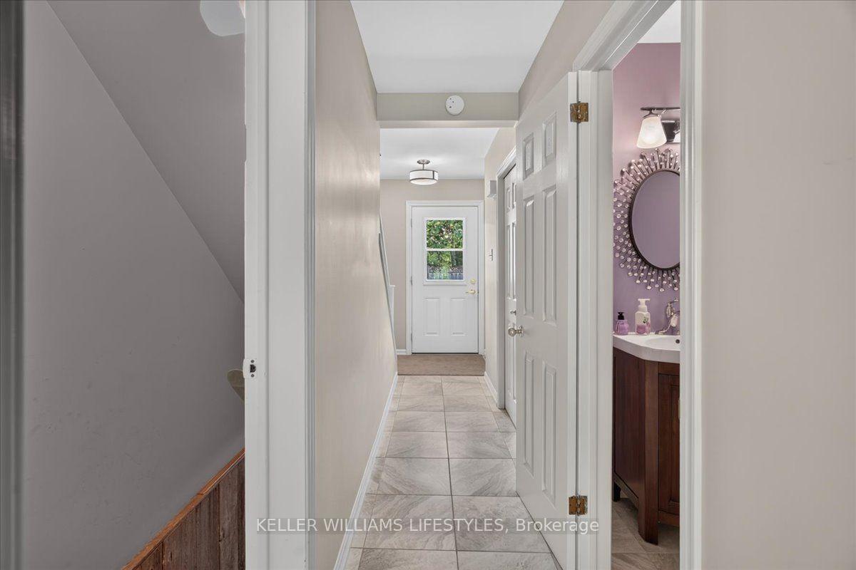 Photo 6 of Unit D, 366 Head Street, Strathroy-Caradoc, NE — HOMEH