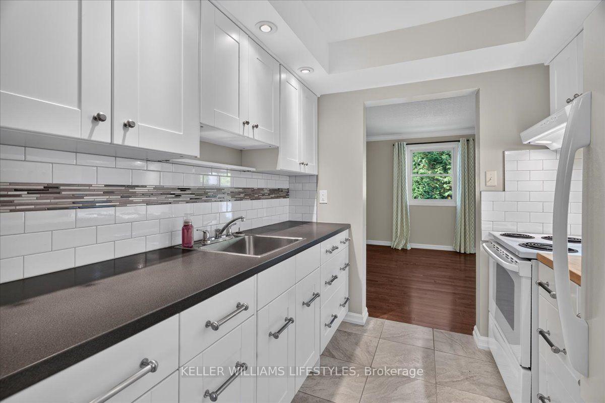 Photo 10 of Unit D, 366 Head Street, Strathroy-Caradoc, NE — HOMEH