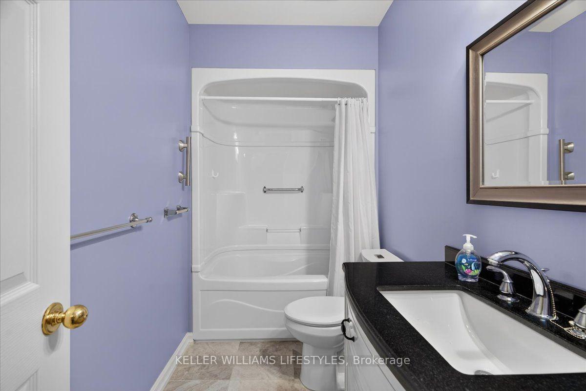 Photo 25 of Unit D, 366 Head Street, Strathroy-Caradoc, NE — HOMEH