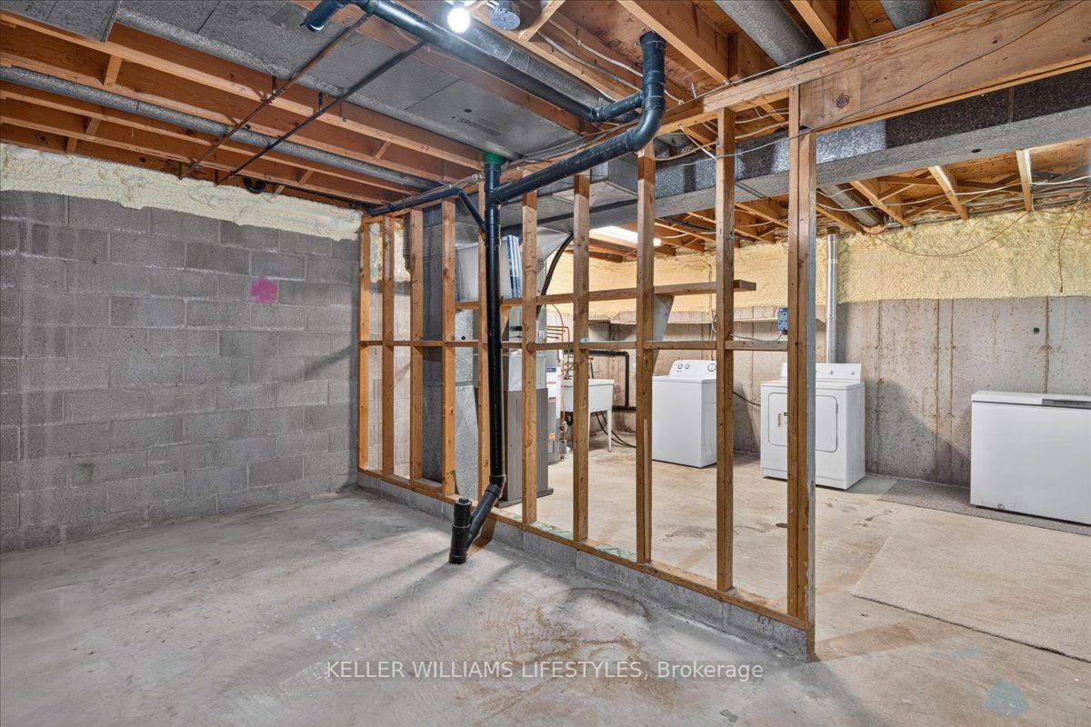 Photo 29 of Unit D, 366 Head Street, Strathroy-Caradoc, NE — HOMEH