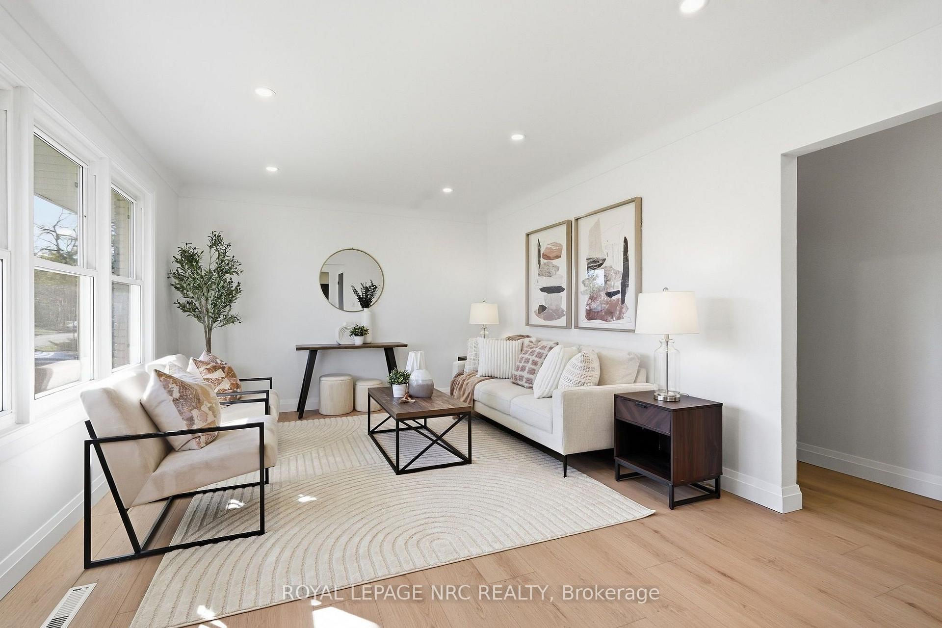 Photo 4 of 106 Jacobson Avenue, St. Catharines, Glendale/Glenridge — HOMEH