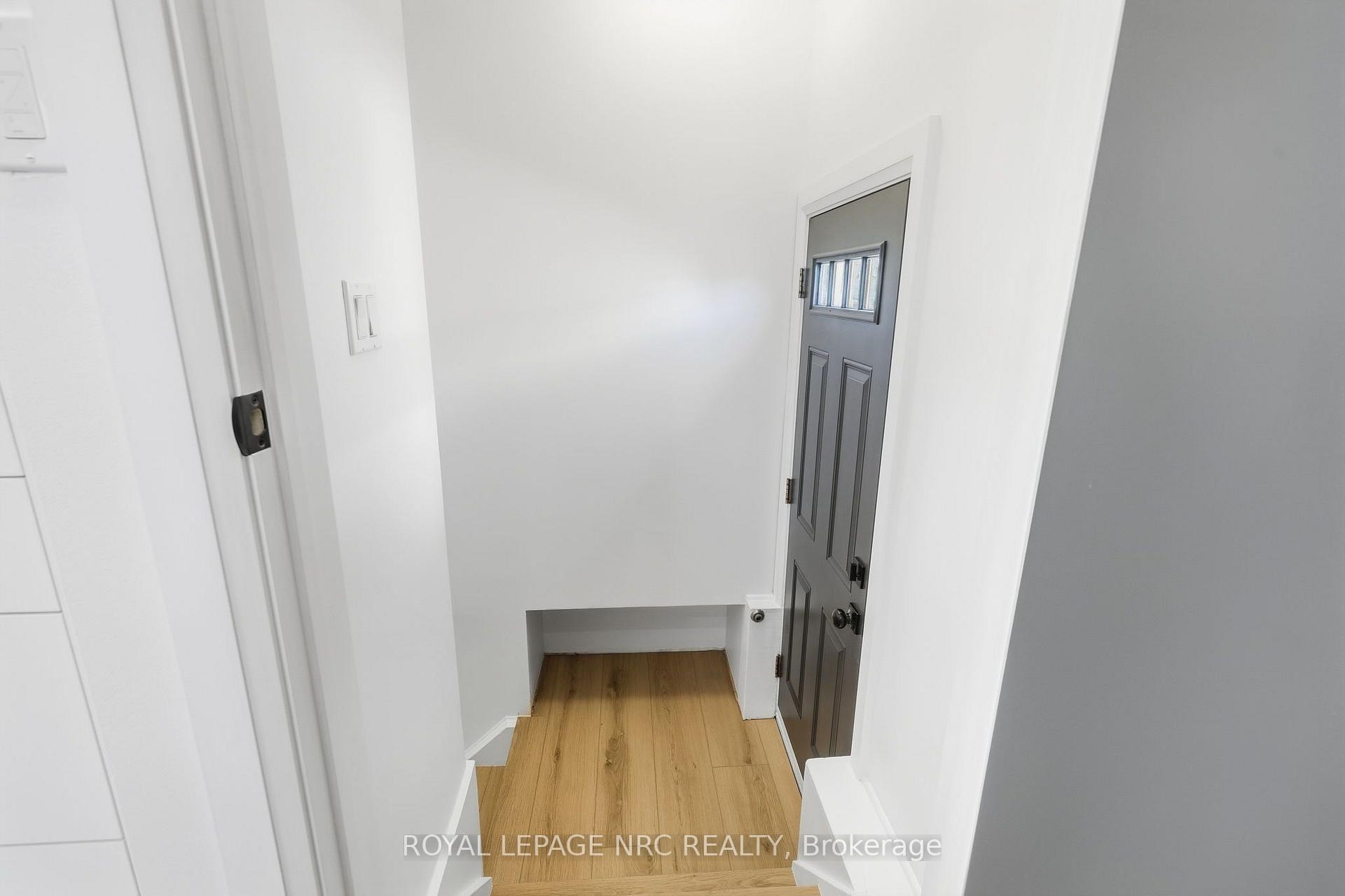 Photo 15 of 106 Jacobson Avenue, St. Catharines, Glendale/Glenridge — HOMEH