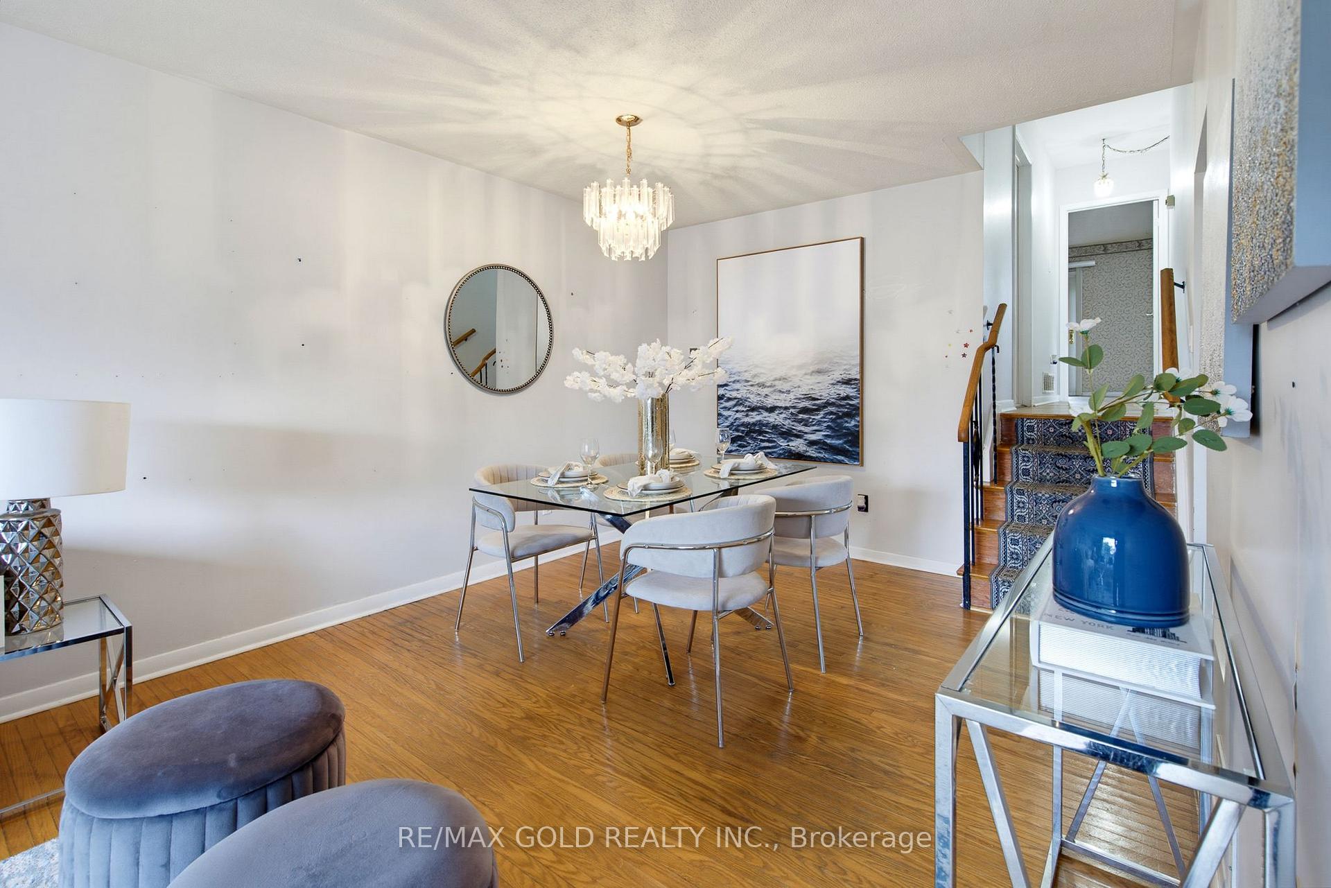 Photo 3 of 64 Doncaster Road, Brampton, Southgate — HOMEH