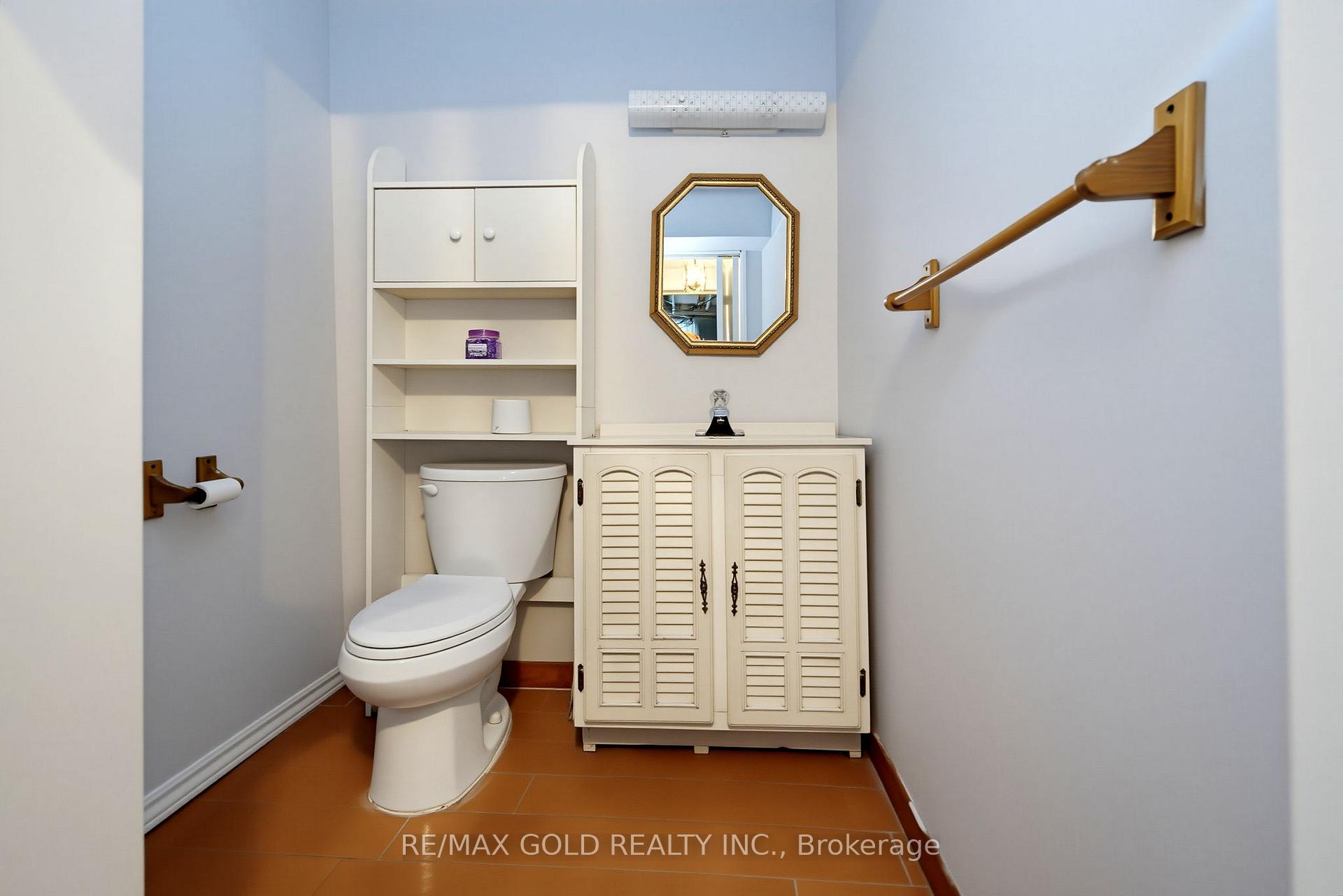 Photo 16 of 64 Doncaster Road, Brampton, Southgate — HOMEH