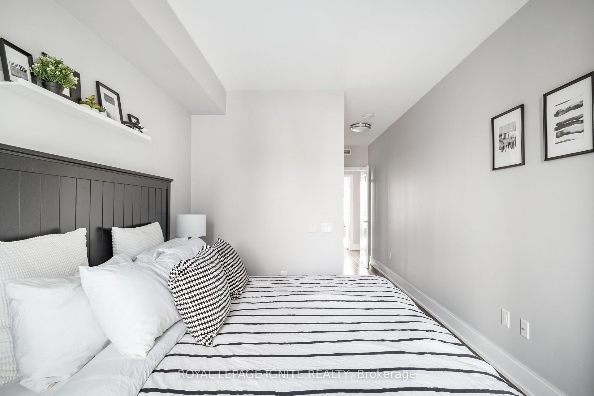 Photo 16 of Unit 828, 560 Front Street W, Toronto, Waterfront Communities — HOMEH