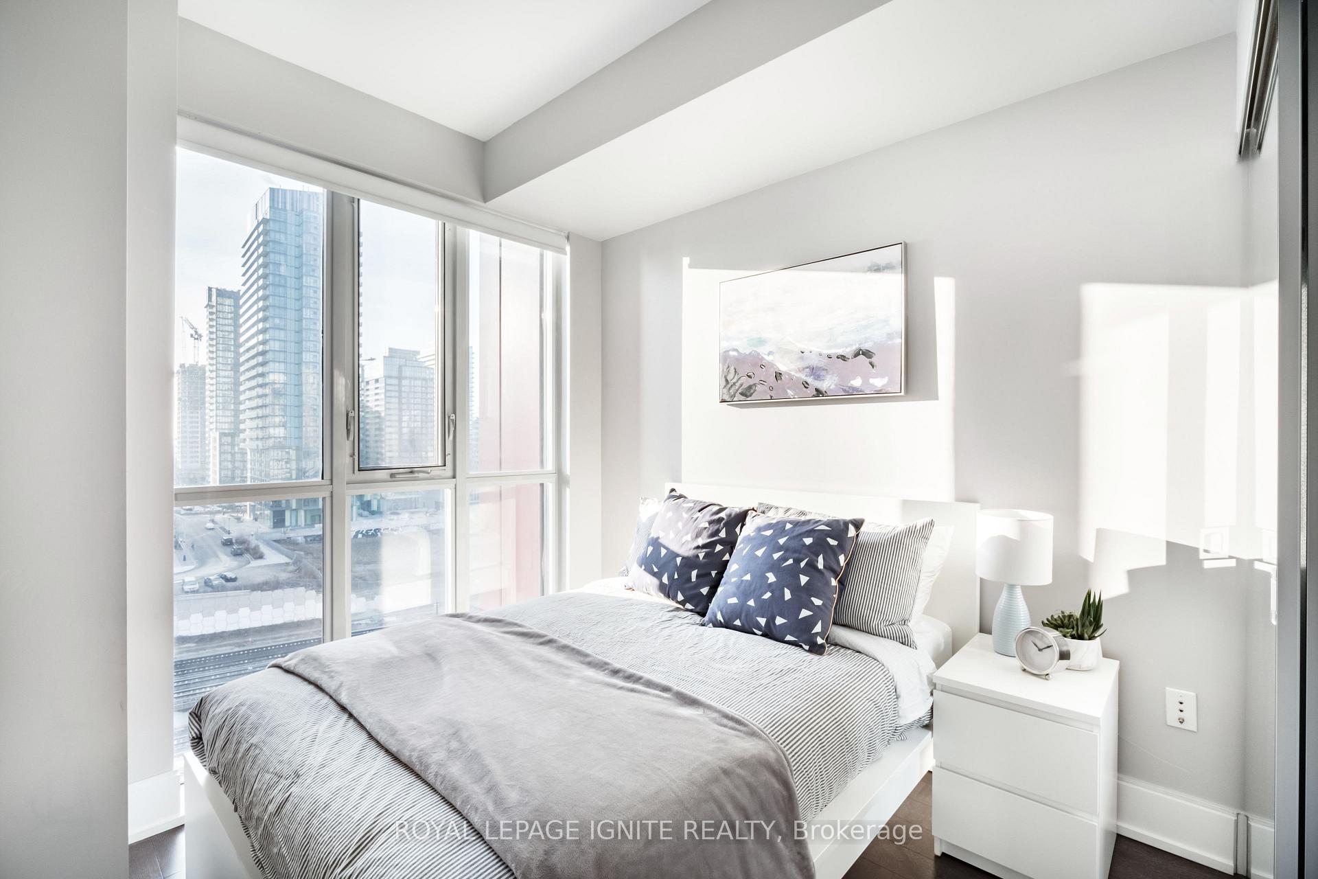 Photo 19 of Unit 828, 560 Front Street W, Toronto, Waterfront Communities — HOMEH