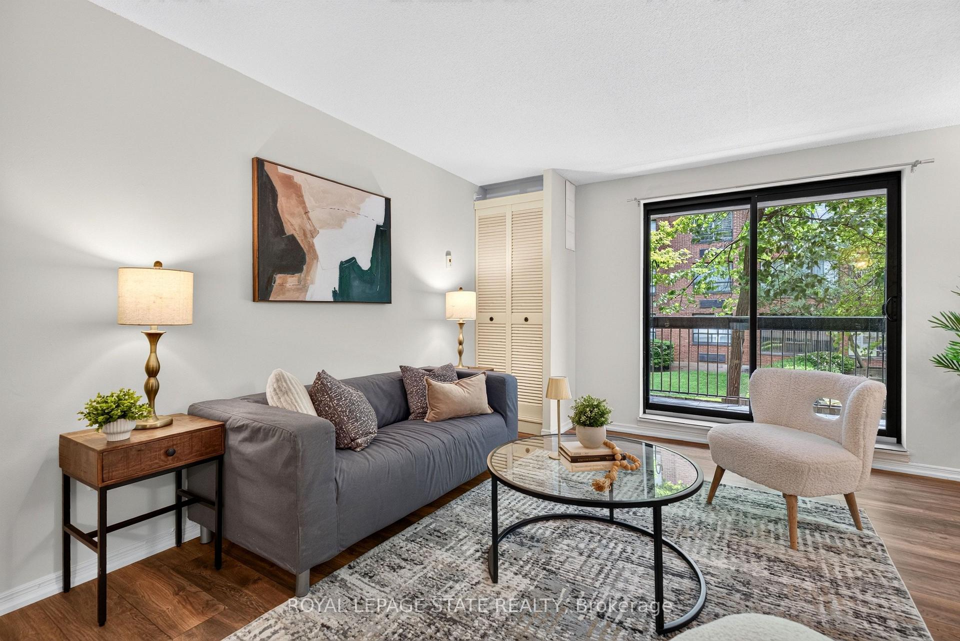 Photo 2 of Unit 203, 966 Queenston Road, Hamilton, Stoney Creek — HOMEH