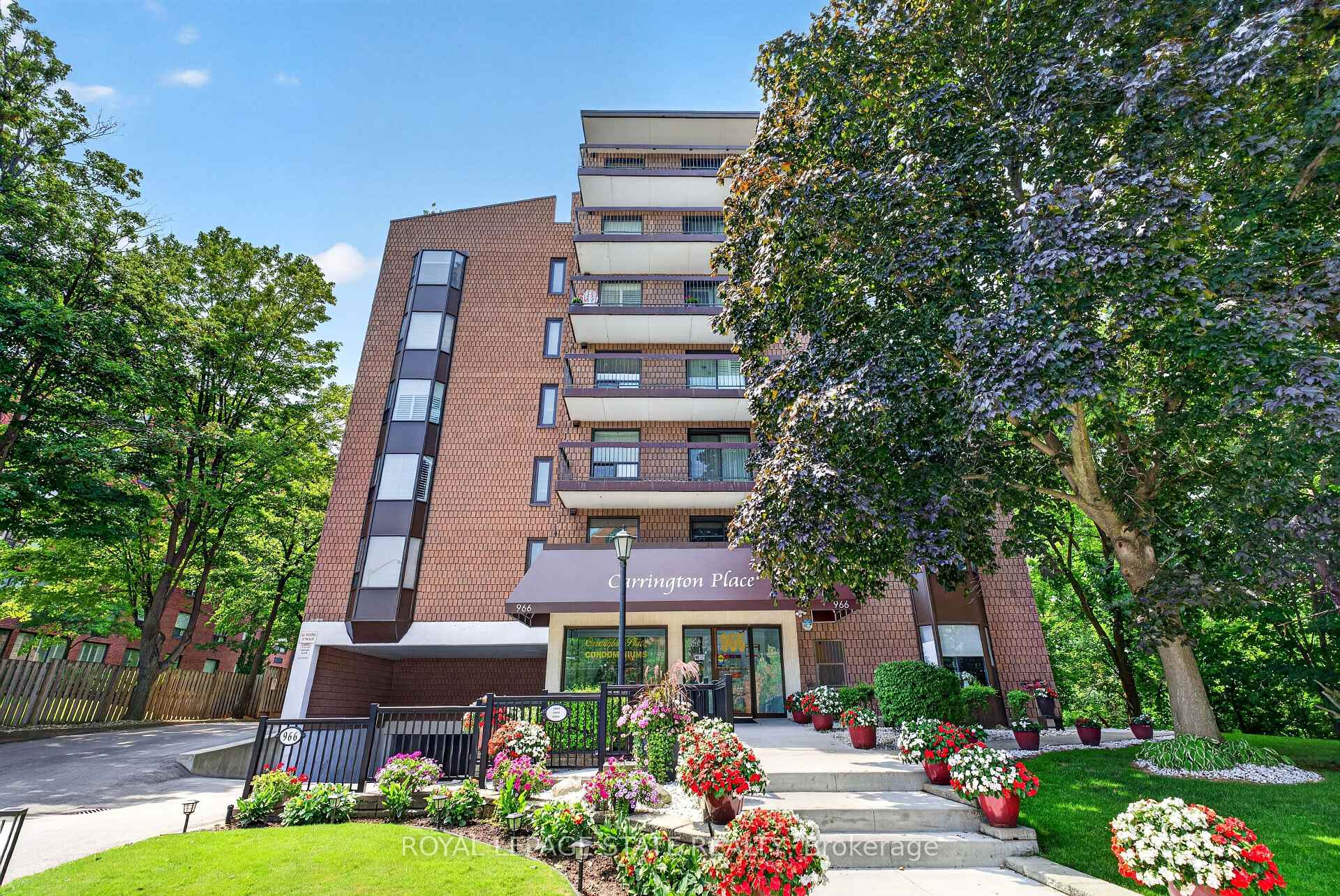 Photo 5 of Unit 203, 966 Queenston Road, Hamilton, Stoney Creek — HOMEH