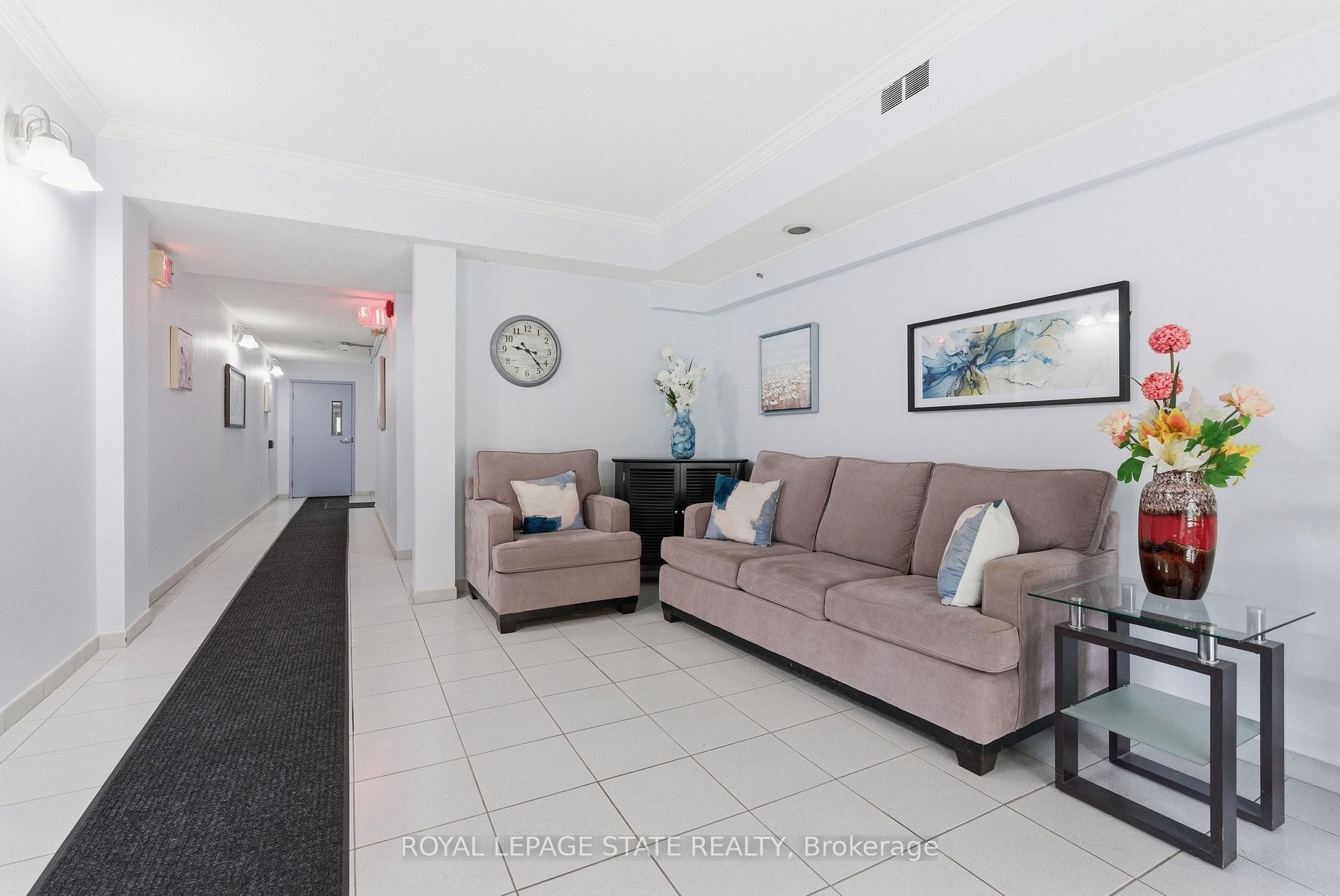Photo 8 of Unit 203, 966 Queenston Road, Hamilton, Stoney Creek — HOMEH